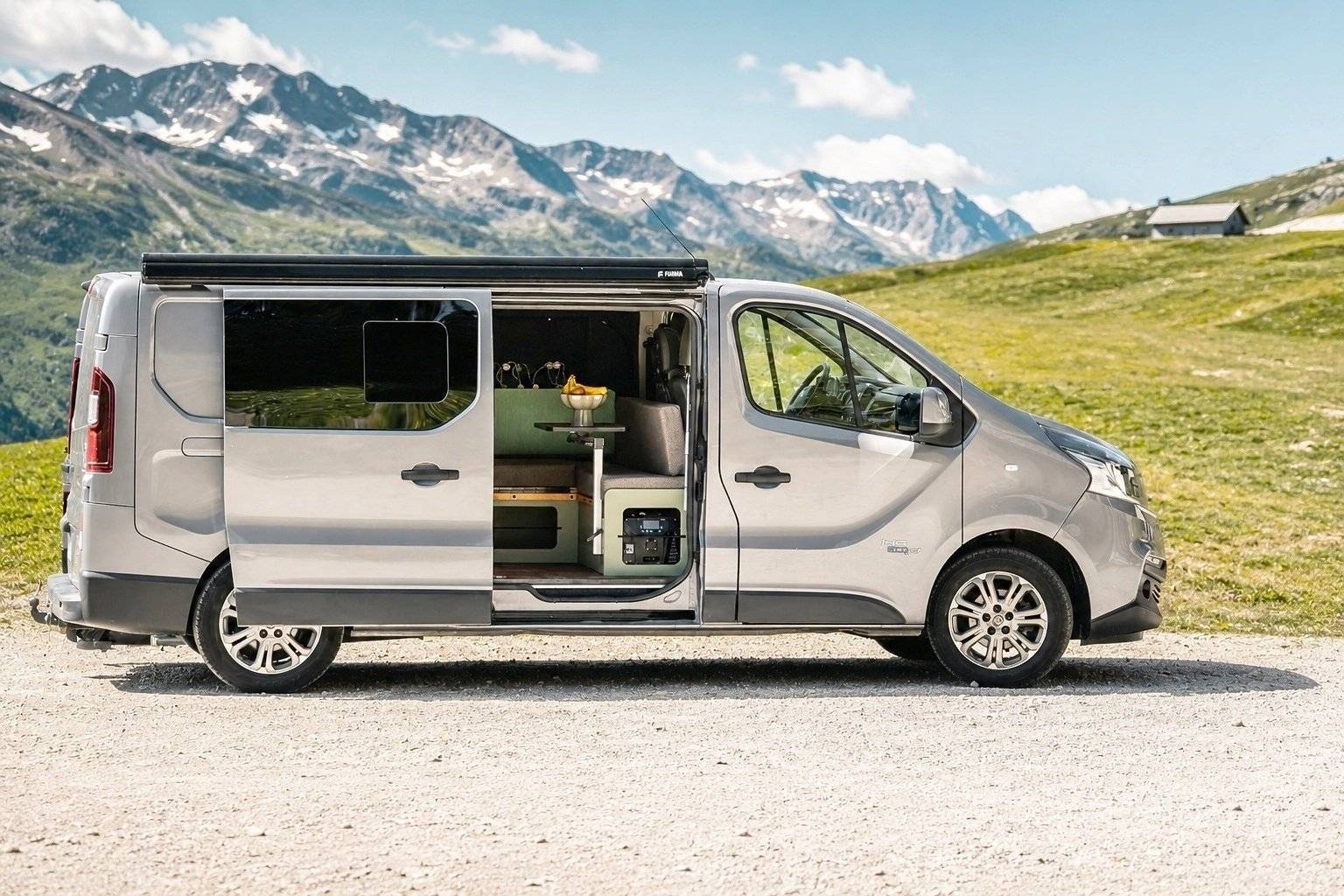Front view from 3/4 Fiat - Yescapa