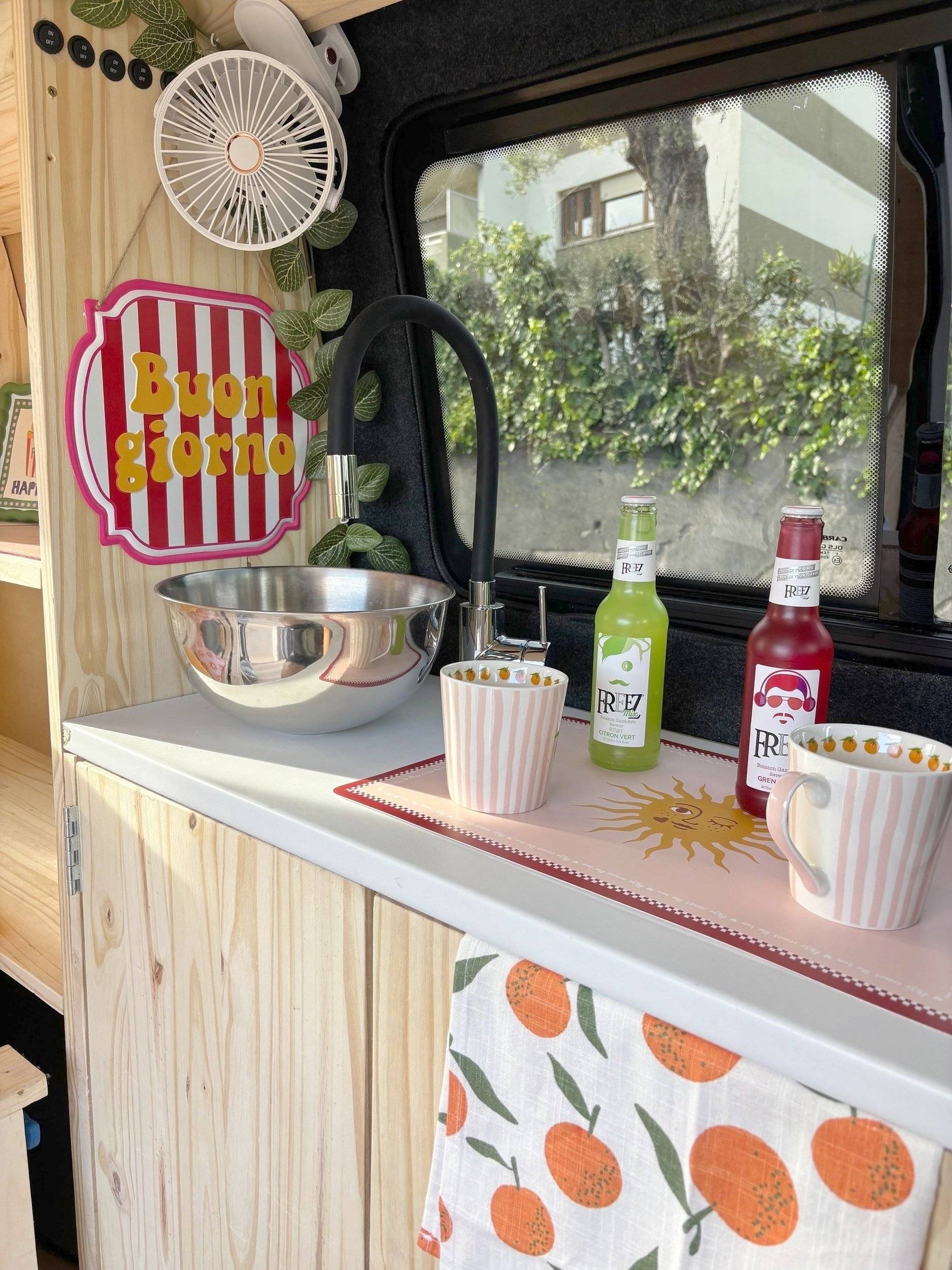 Coin repas Volkswagen T6 - Yescapa