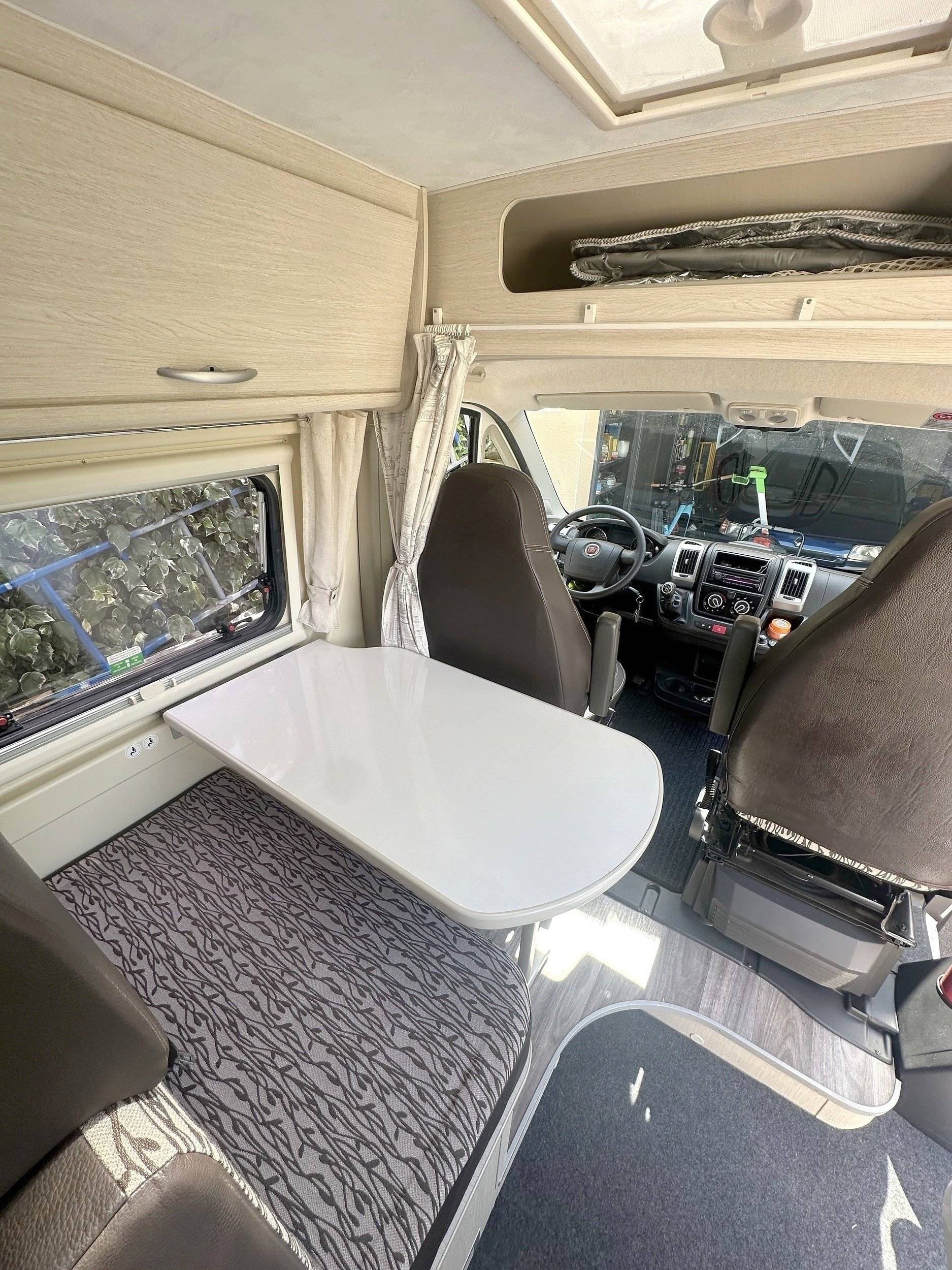 Couchages Fiat 2,3 l 130 ch. - Yescapa