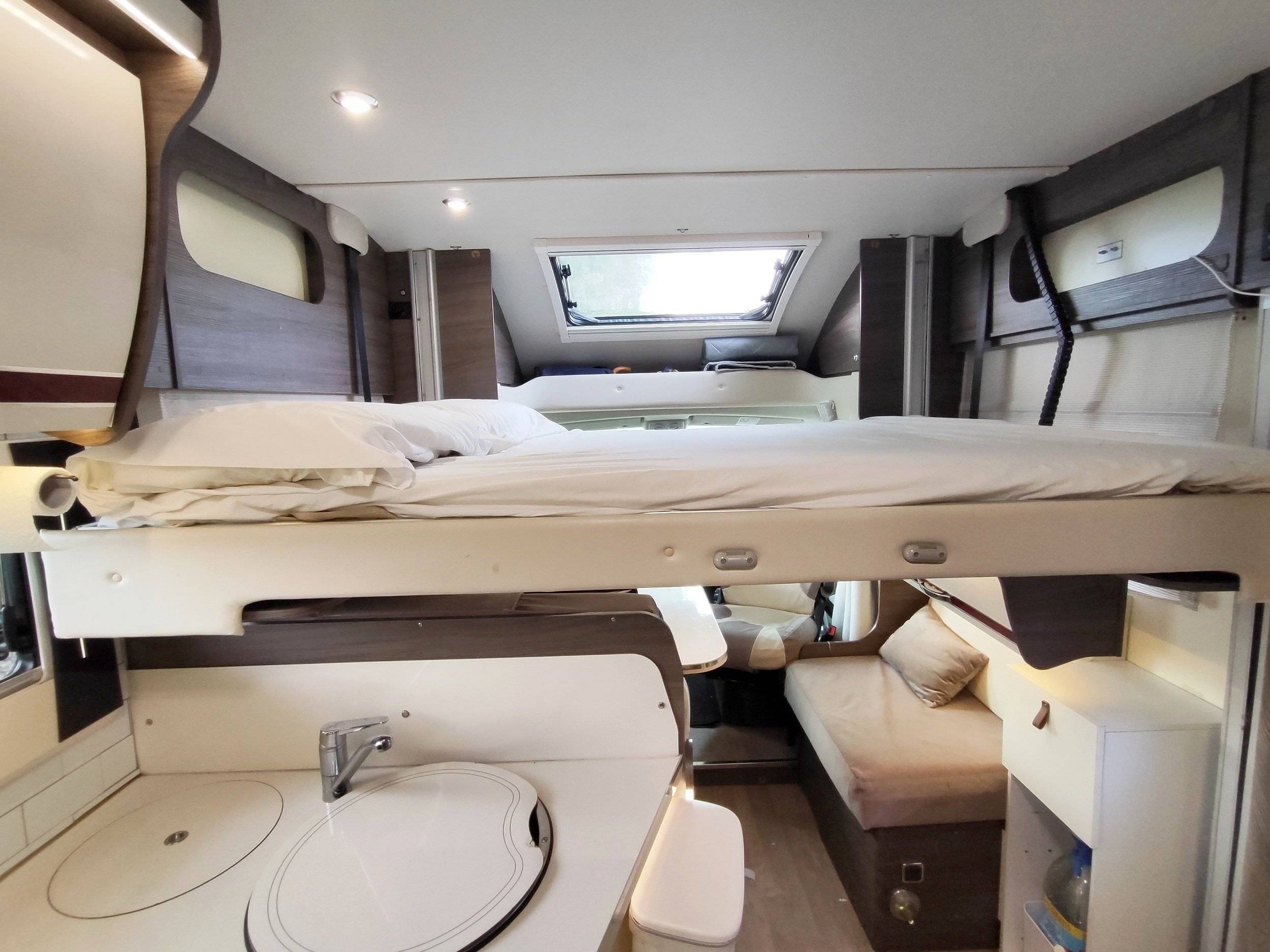 Couchages Fiat Ducato 2,3 l Multijet 130 ch - Yescapa