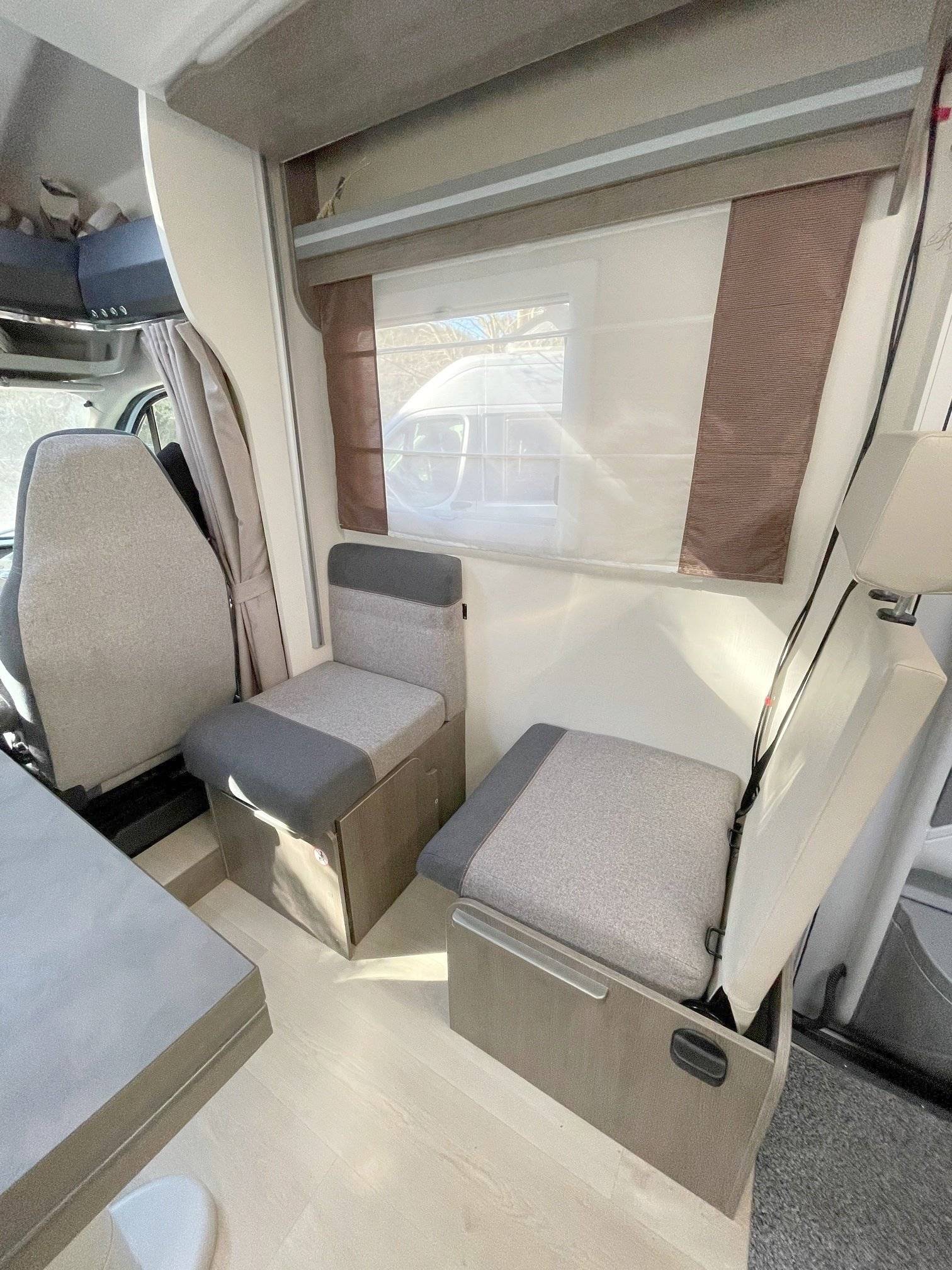 Challenger Transit 2,0 l 170 ch