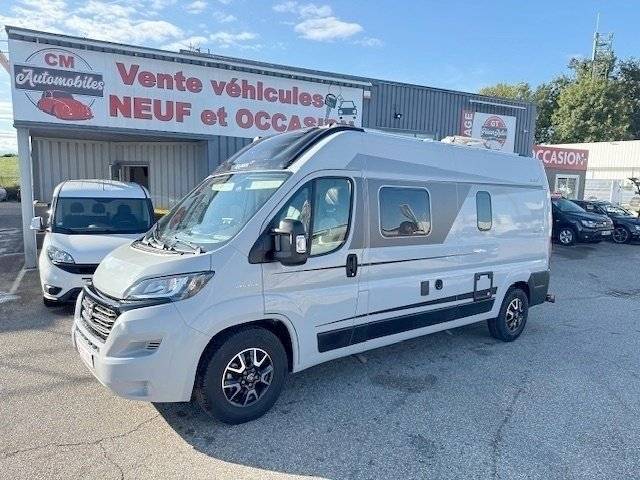 Vue avant de 3/4 Fiat Ducato - Yescapa