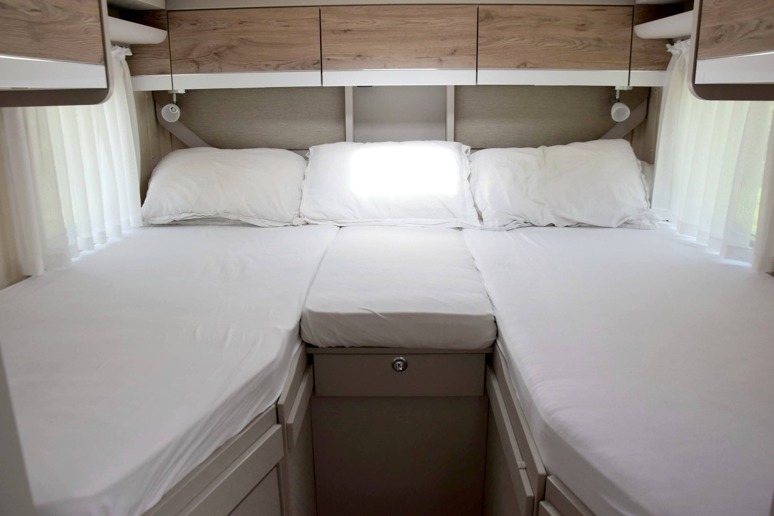 Hymer Exisis-i 678