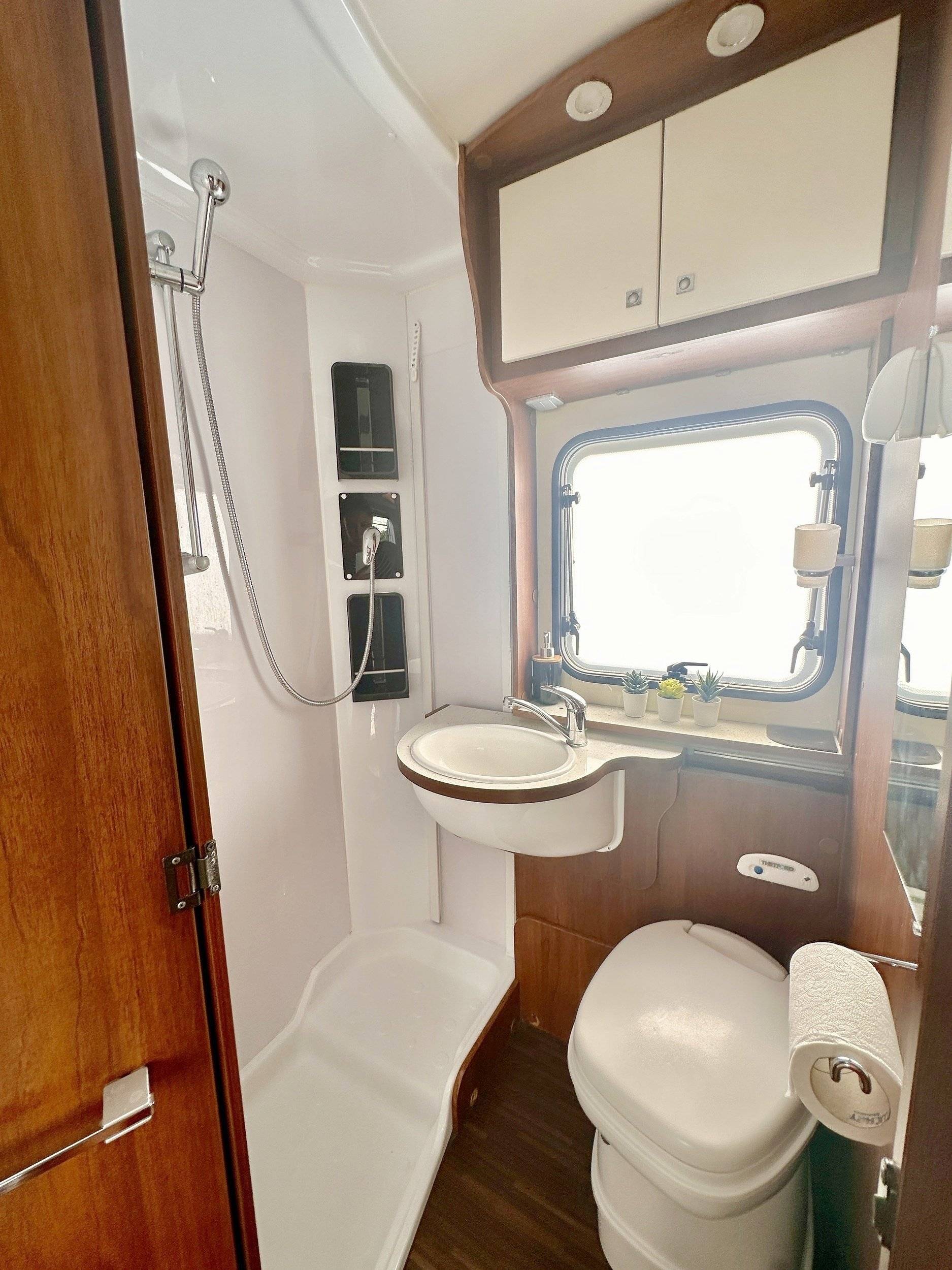 Elnagh Elnagh  Baron