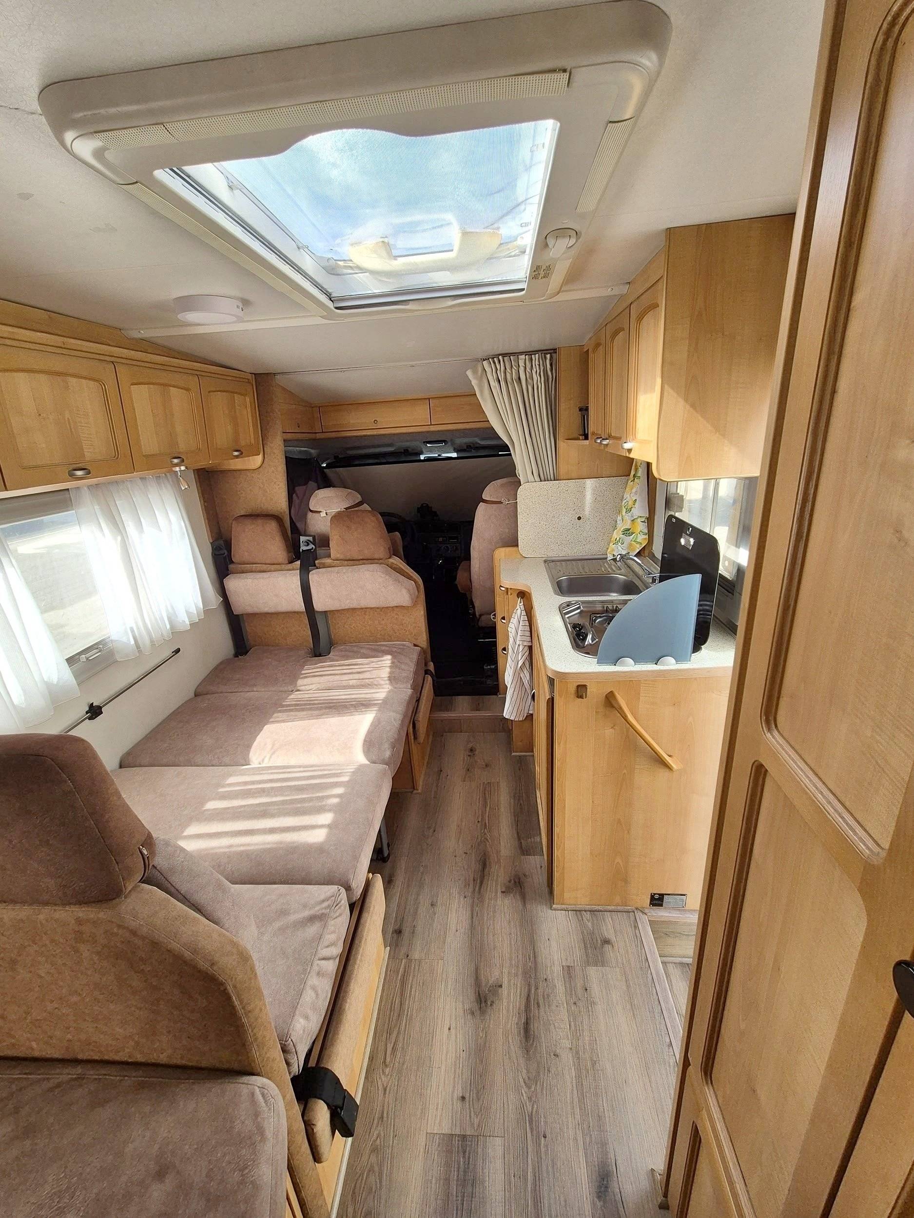 Plazas en cama Fiat Ducato 2,8 l 115 ch/Al-Ko - Yescapa