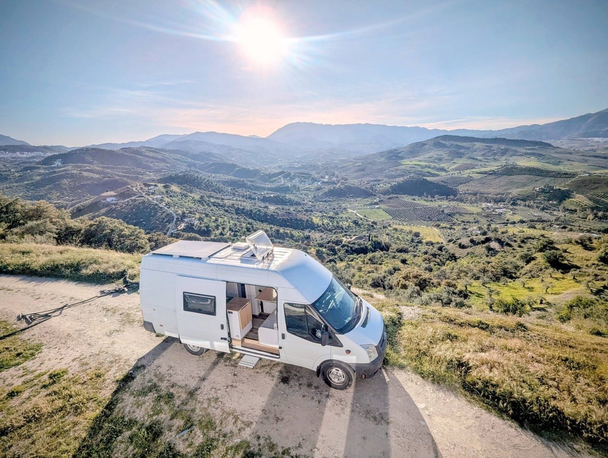 Custo Van 