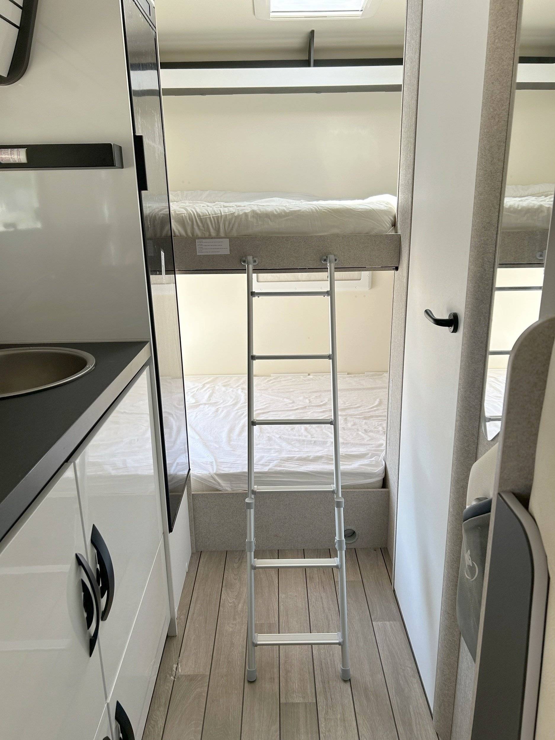 Mclouis McLouis Glamys