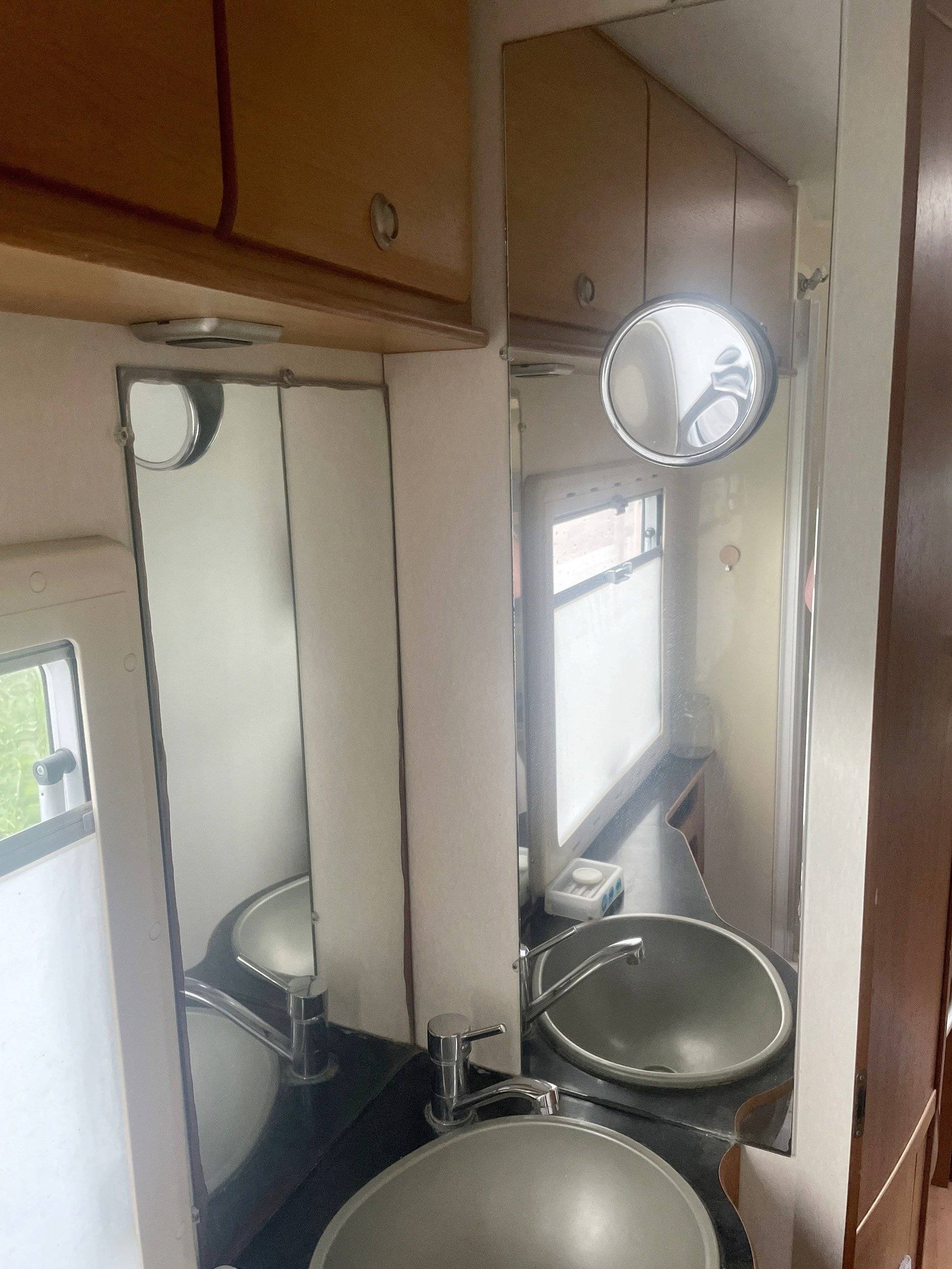 Adria Jumper 2,0 l 130 ch