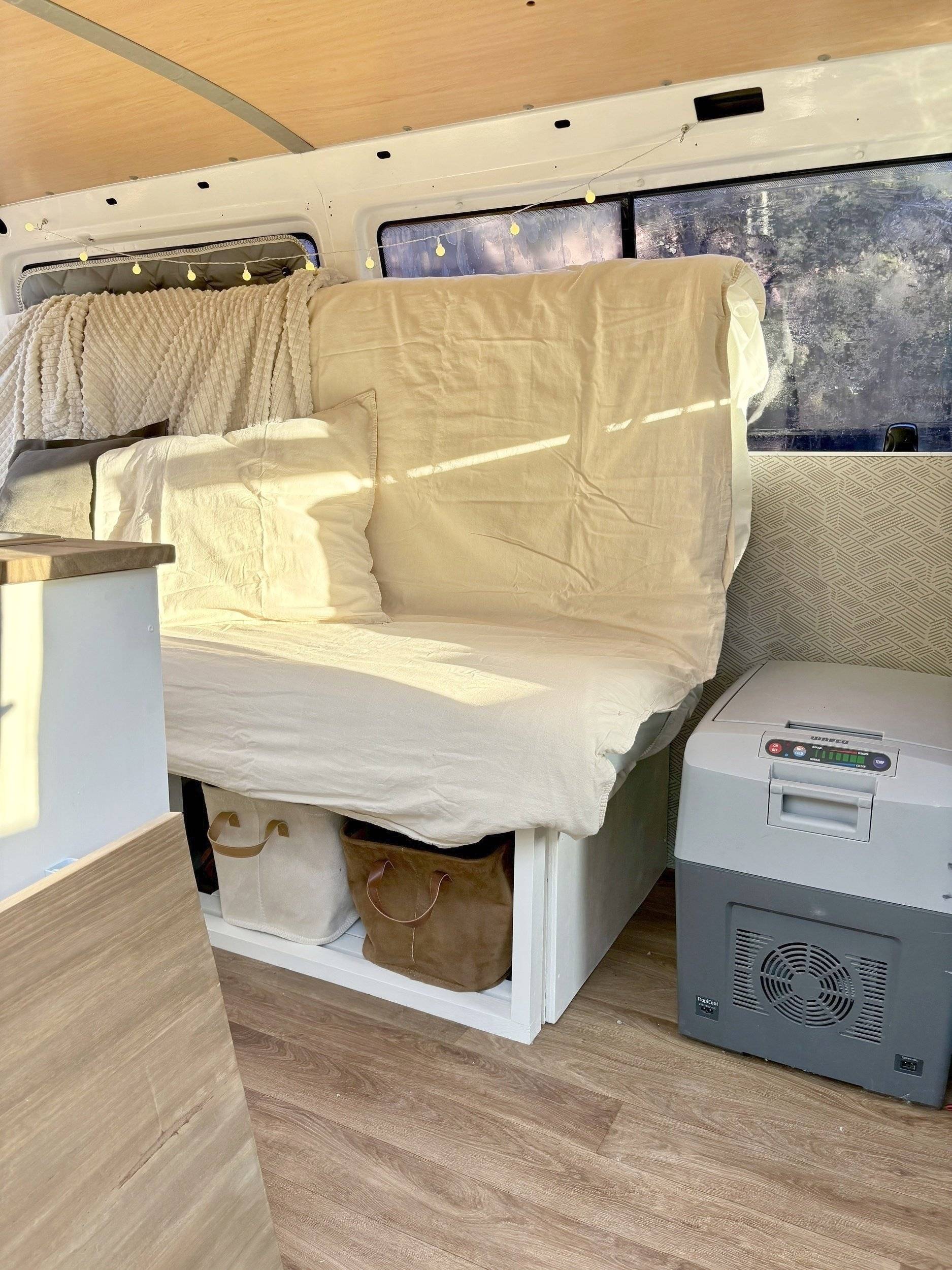 Coin repas Volkswagen T4 1.9l TD - Yescapa