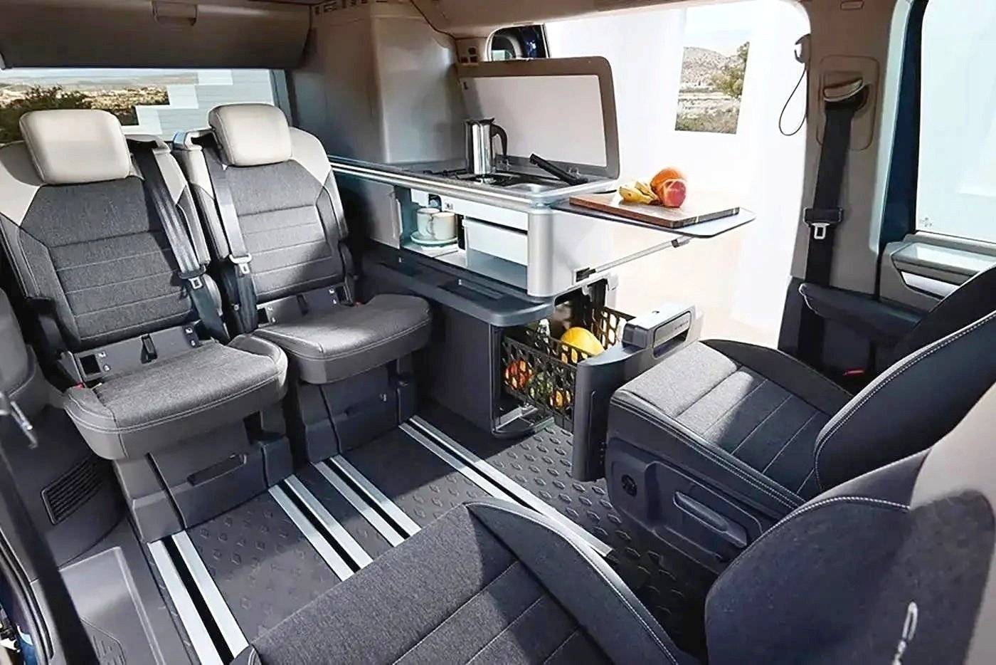 Dinette Volkswagen T7 California Ocean - Yescapa
