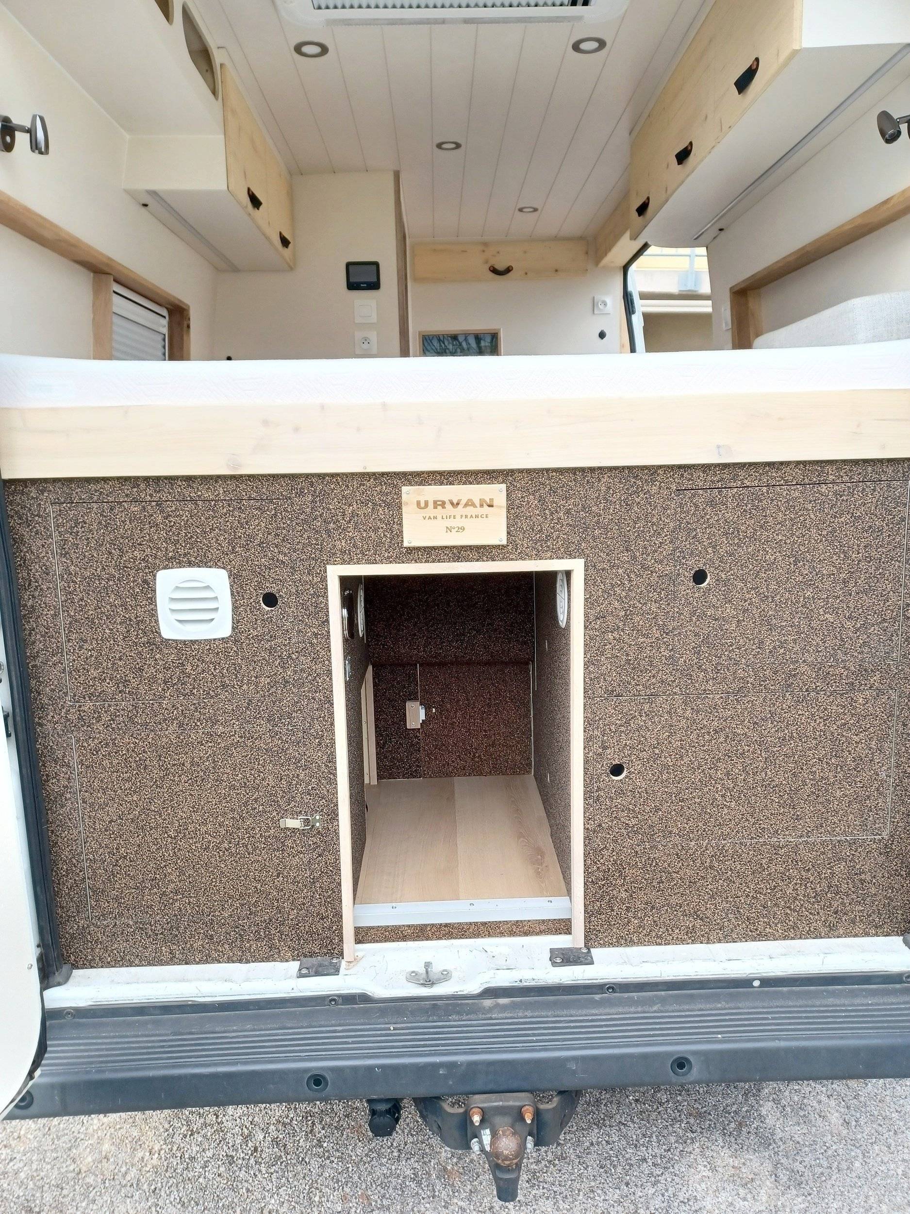 3 C Cartier/Brisebras Atalante