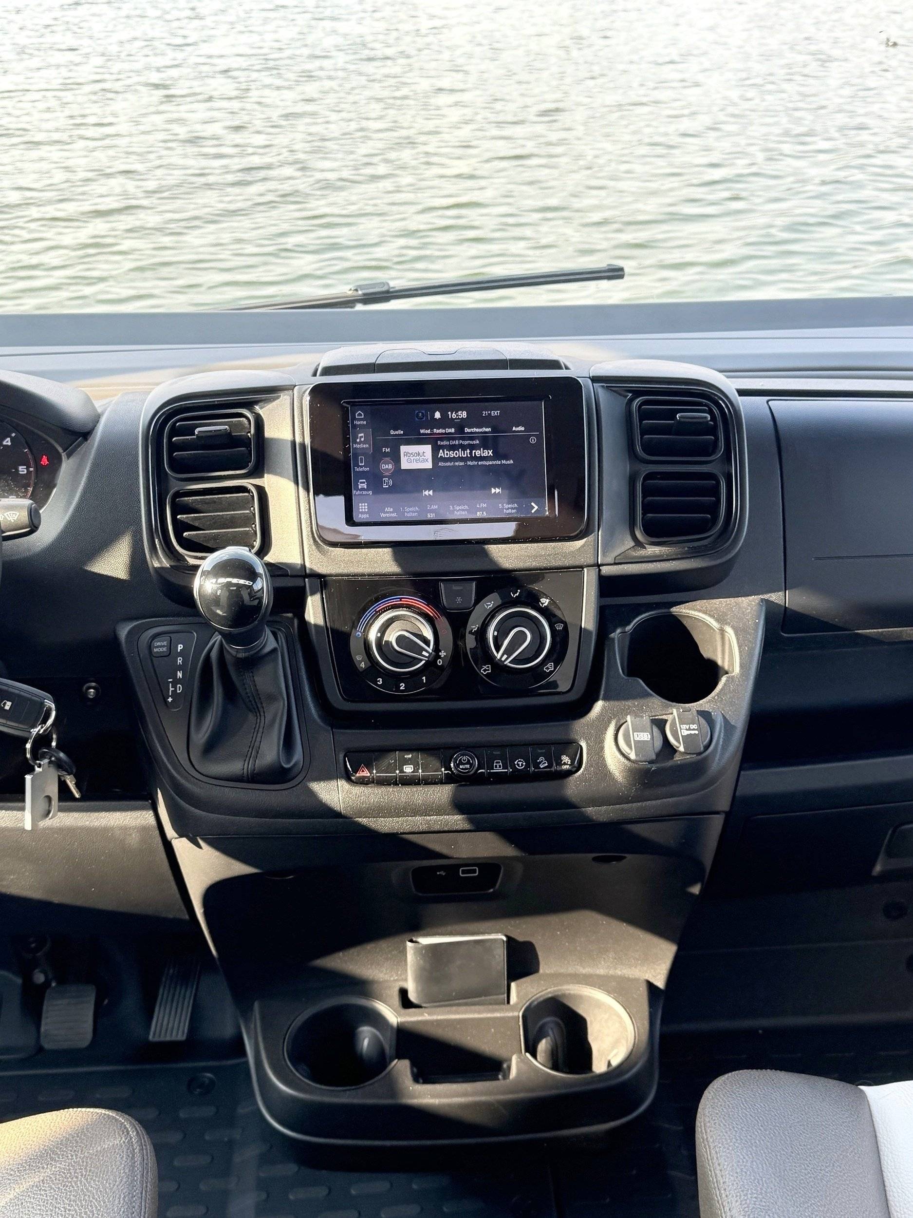 Adria SONIC 700 PLUS DC