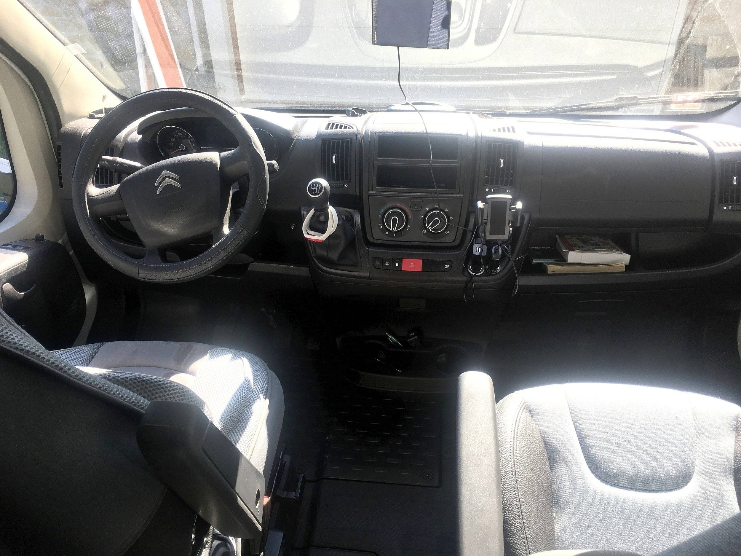 Adria Sunliving Sunliving SC75C