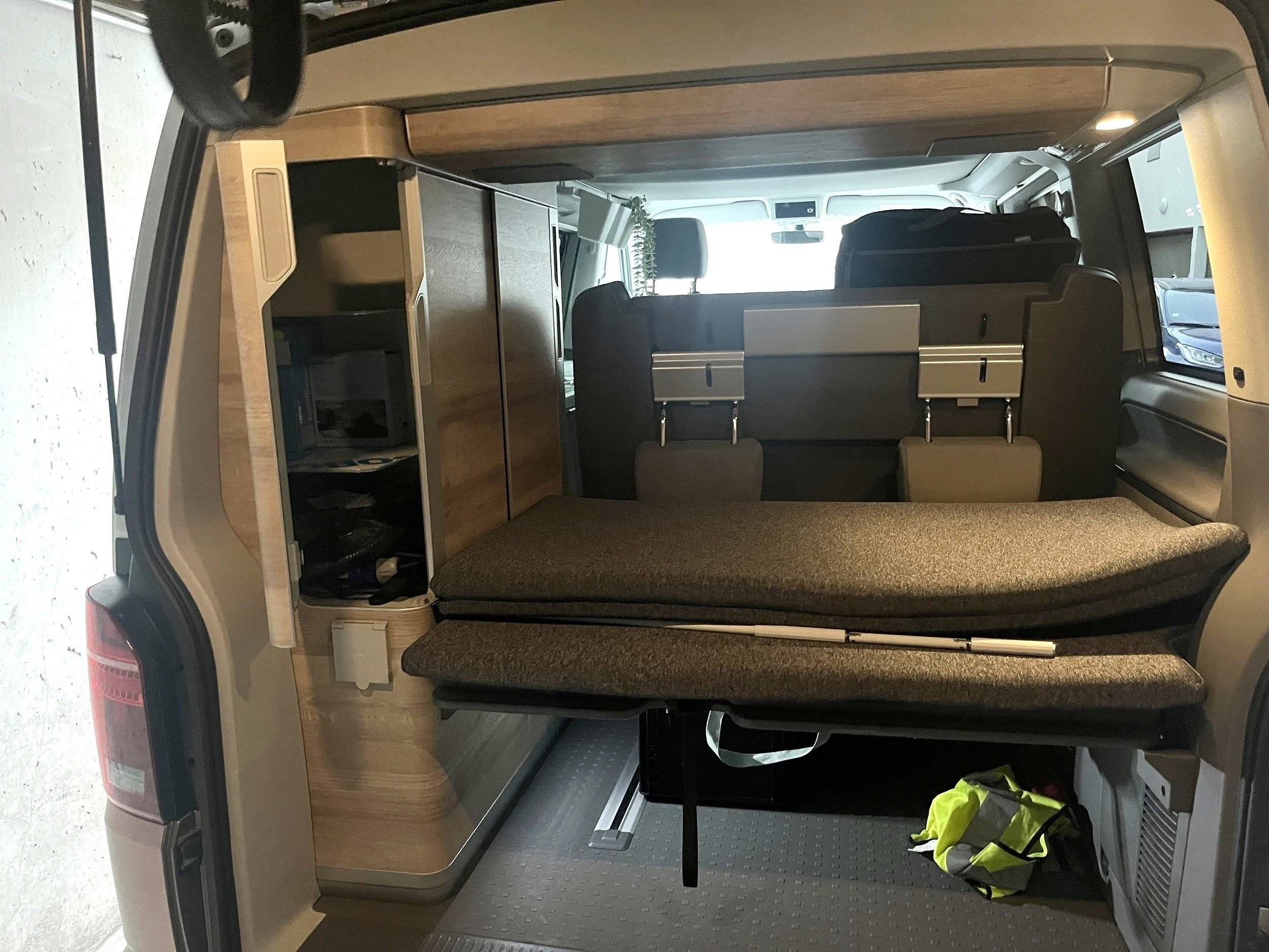 Couchages Volkswagen California Camper - Yescapa