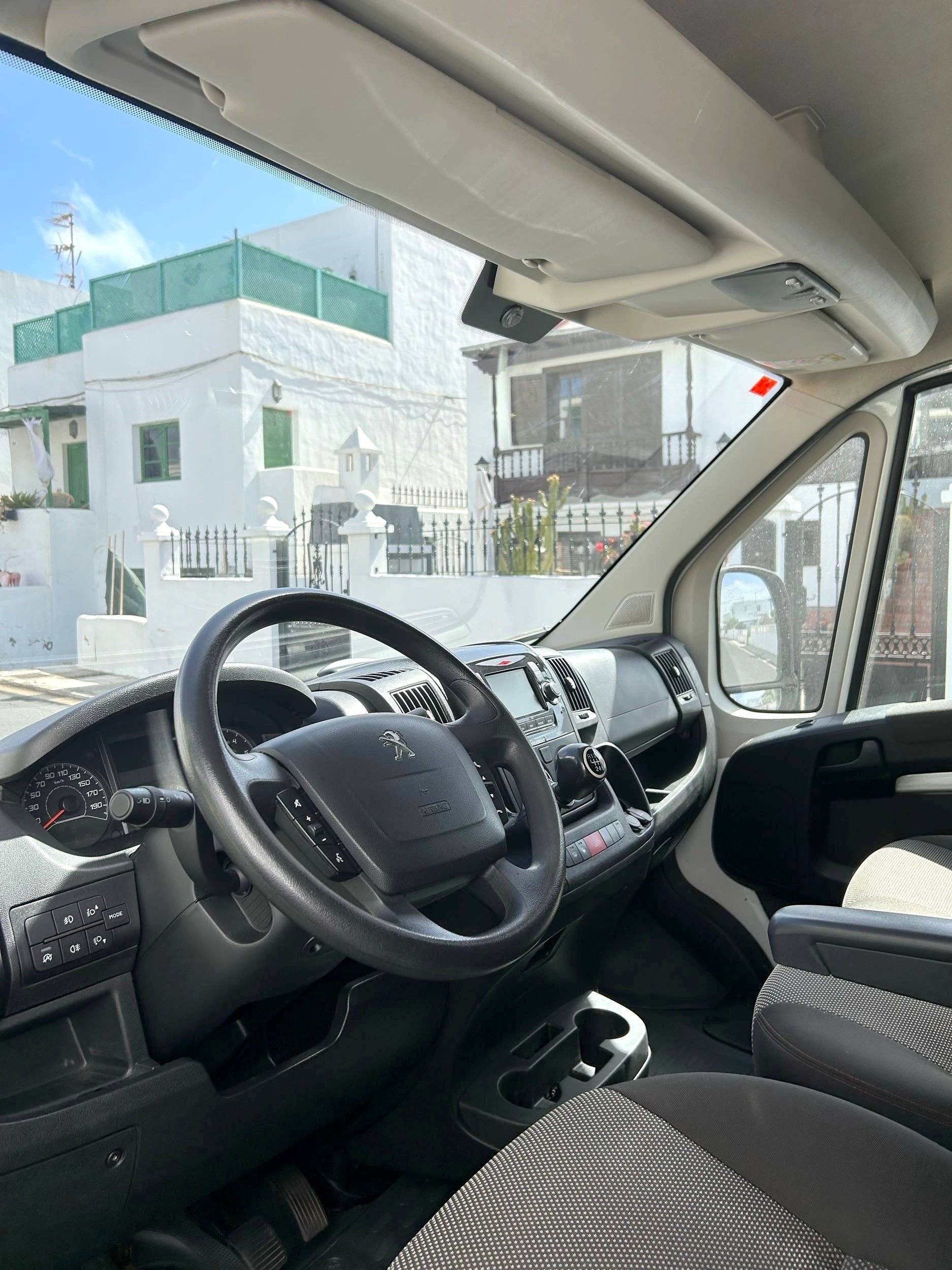 Peugeot Boxer 2,2 l hdi 130 ch