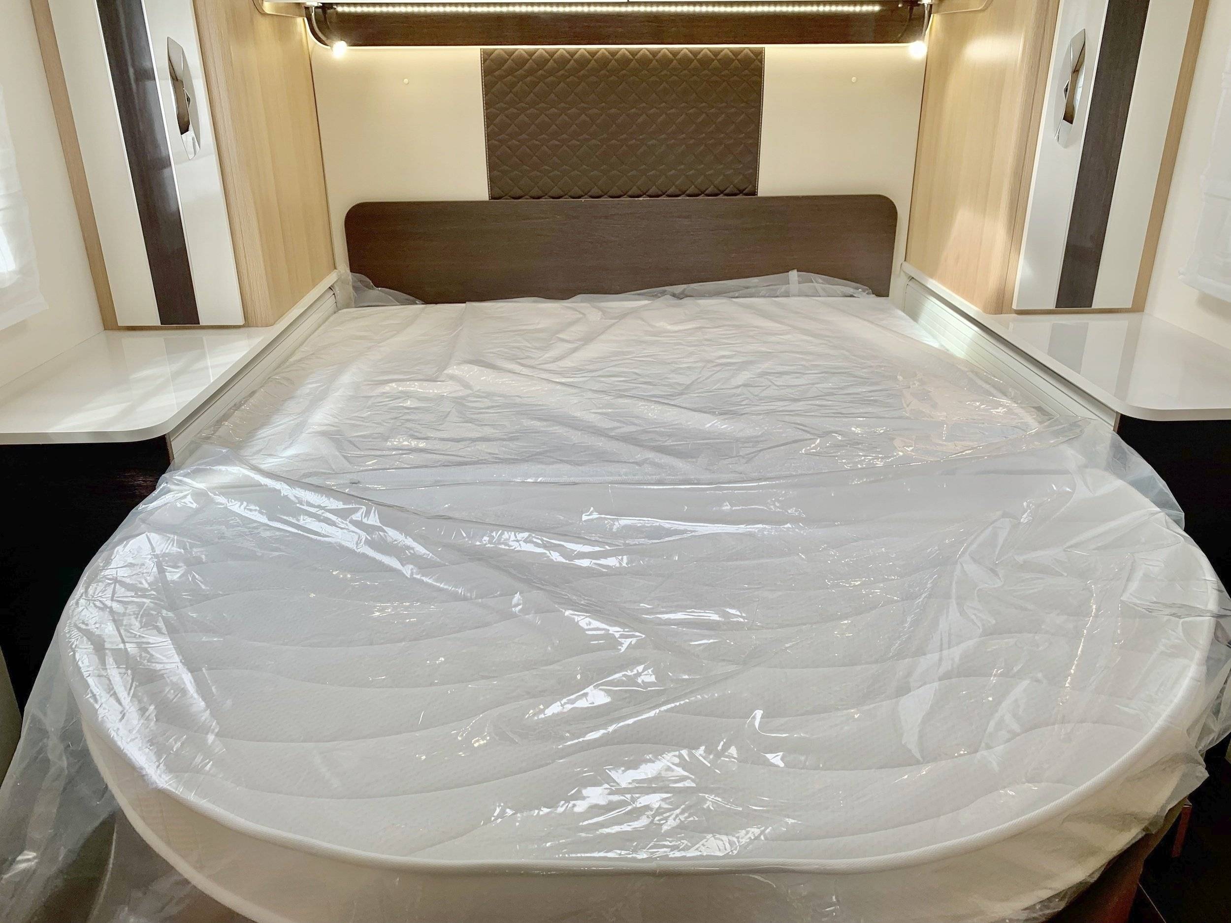 Couchages Ford Transit 2,0 l 170 ch - Yescapa