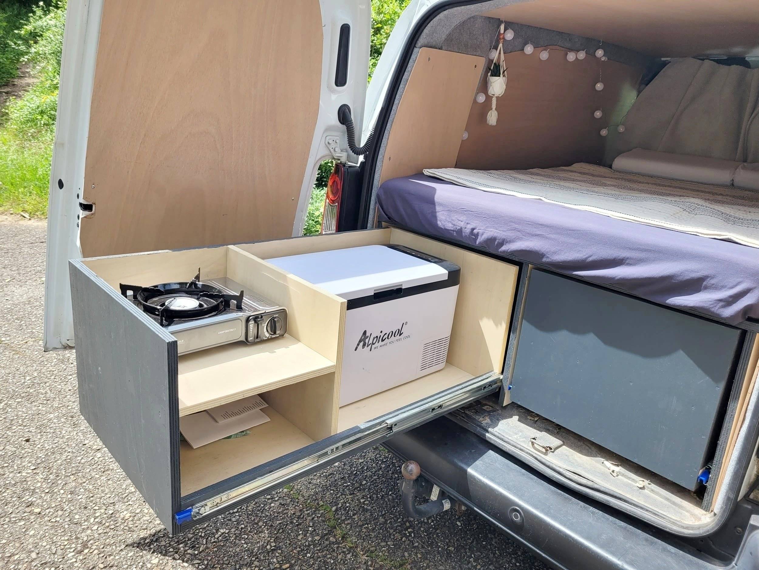 Kitchen Peugeot Partner rallongé - Yescapa