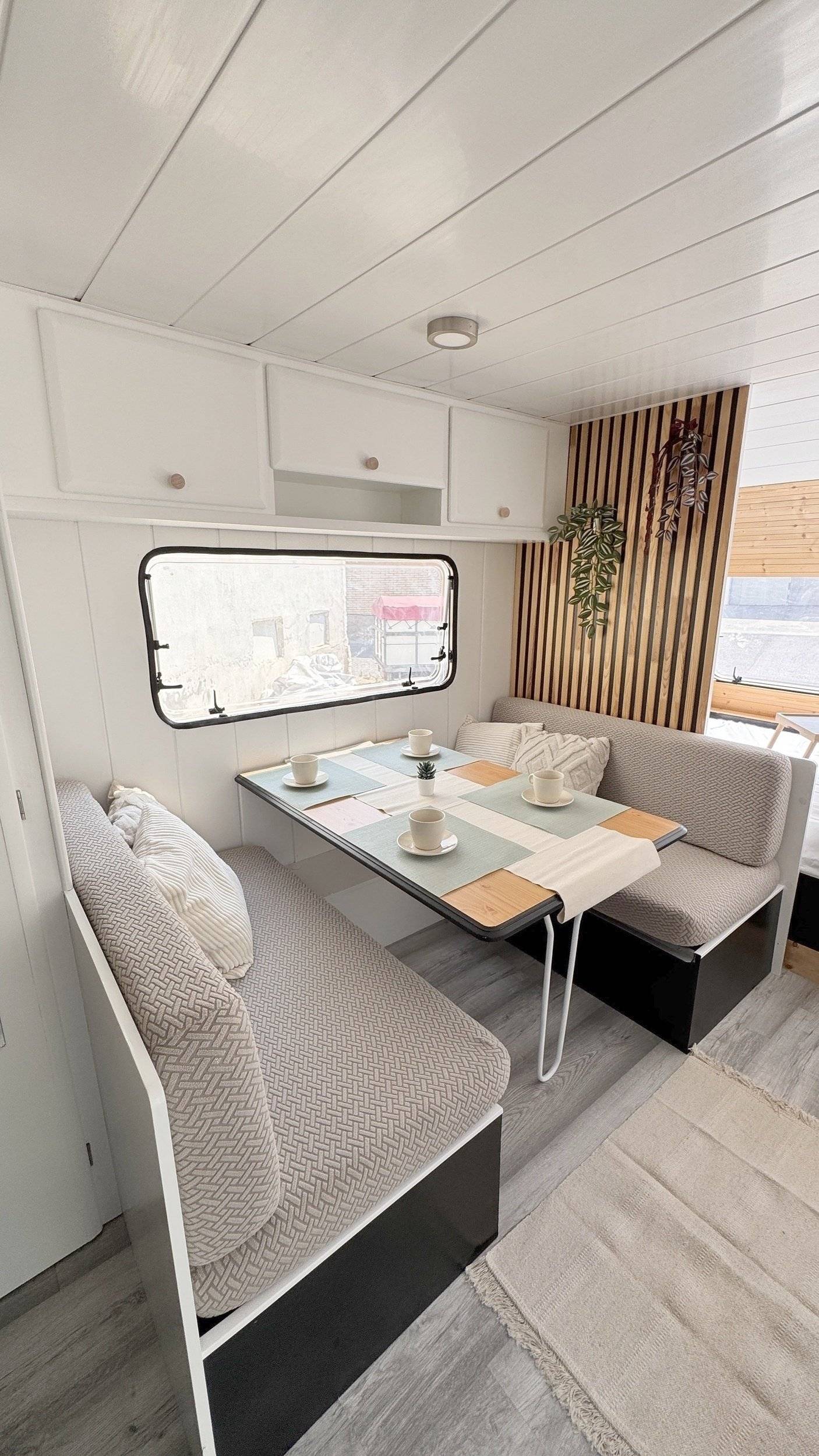 3 C Cartier/Brisebras Atalante