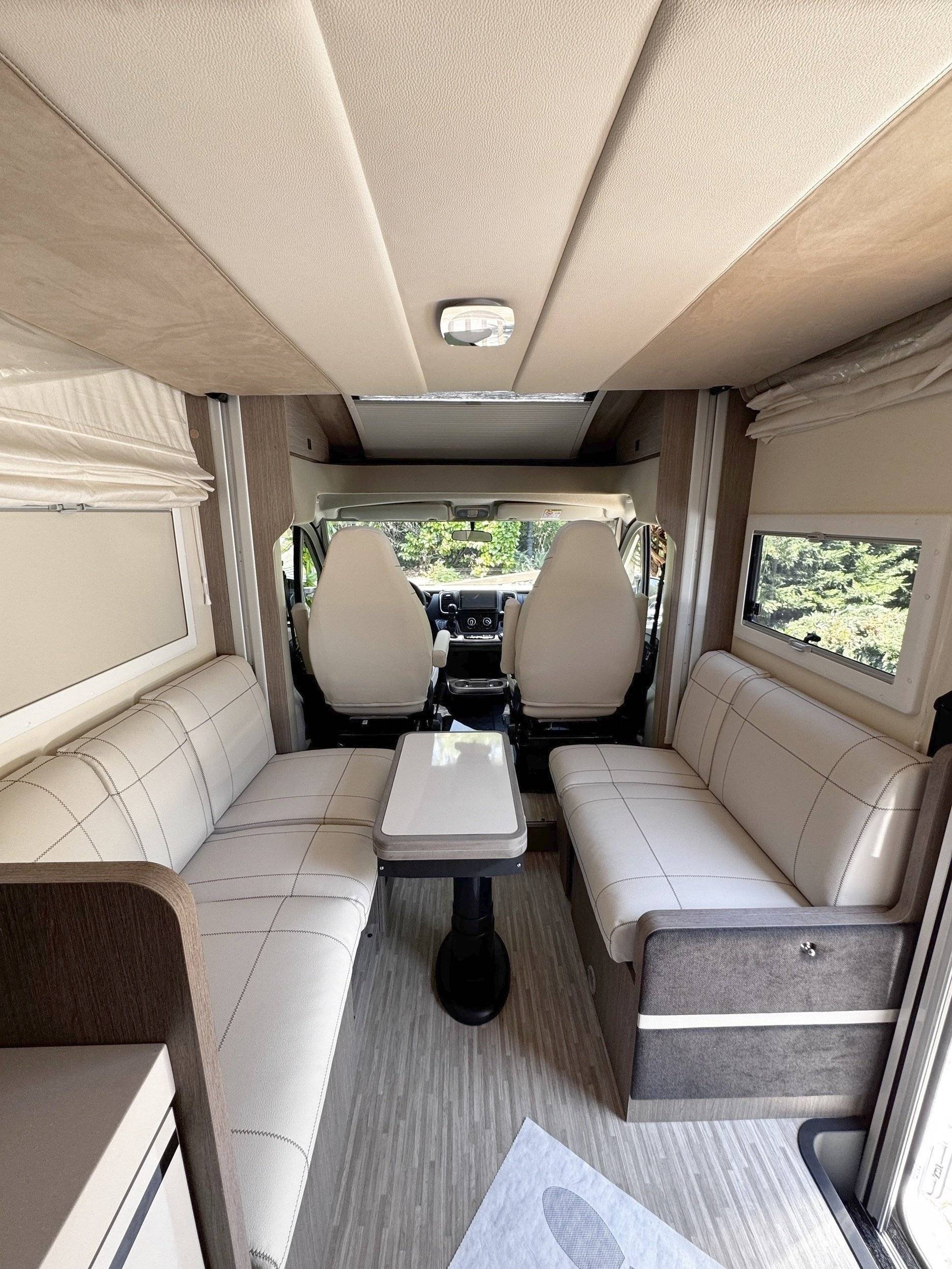 Dinette Fiat Fiat - Yescapa
