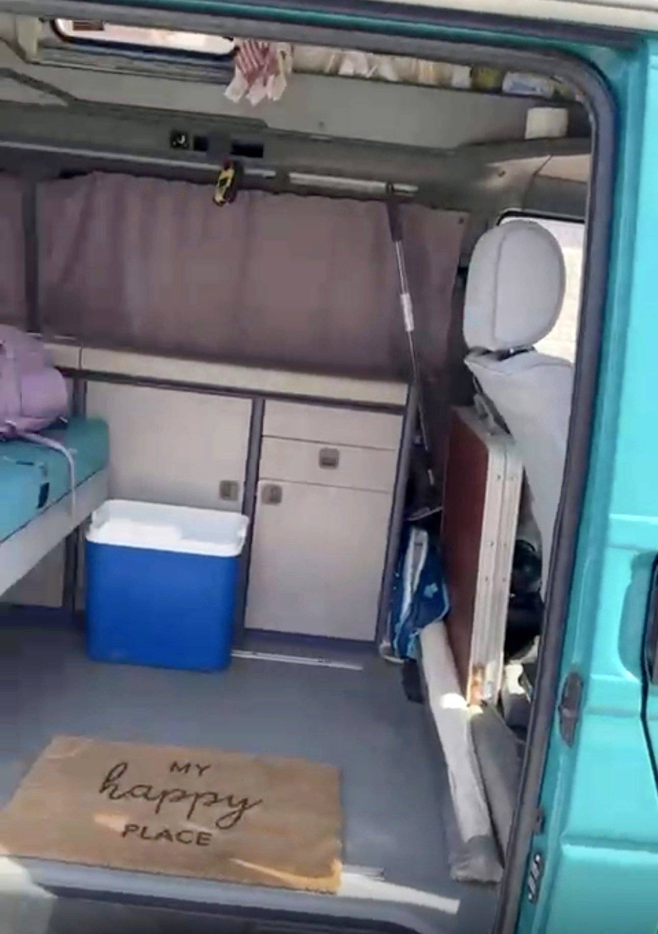 Dinette Volkswagen California - Yescapa