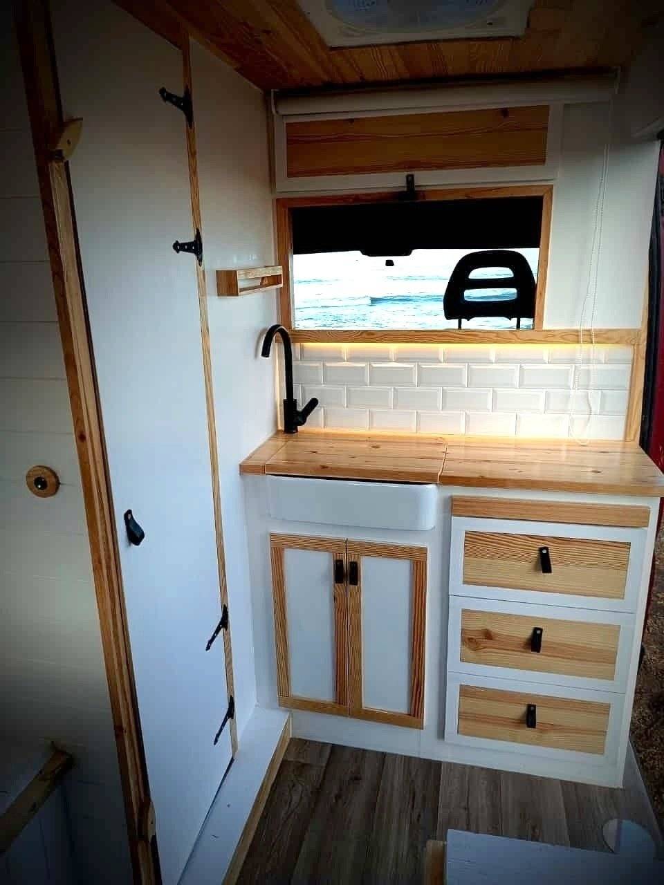 Kochnische Citroën Jumper 3,0 l 177 ch - Yescapa