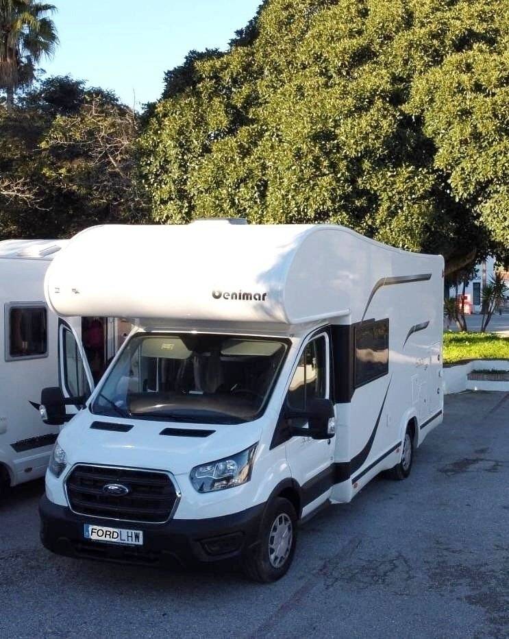 Voorkant 3/4  - Yescapa