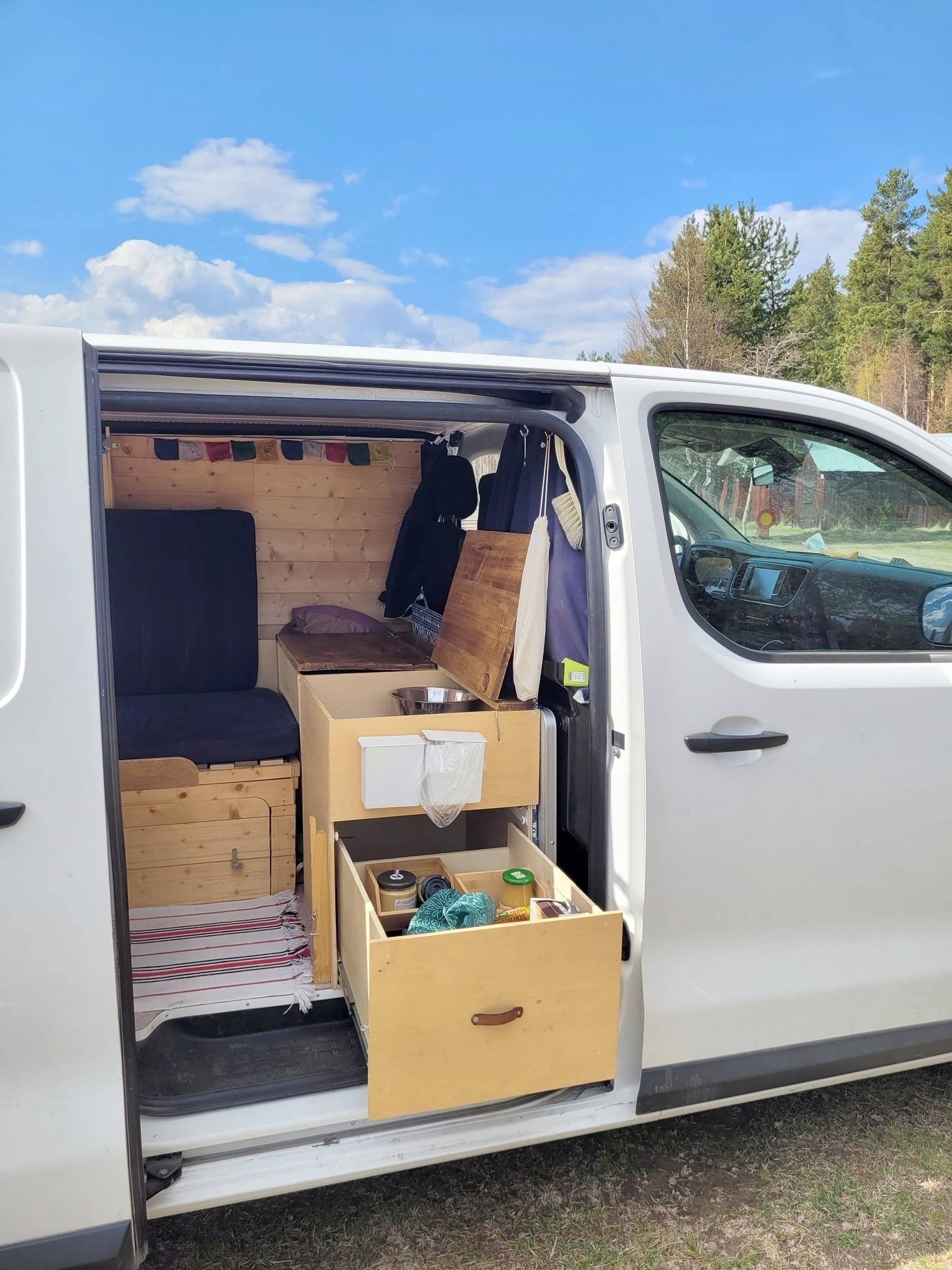 Citroën Jumpy 1.6L 90CV