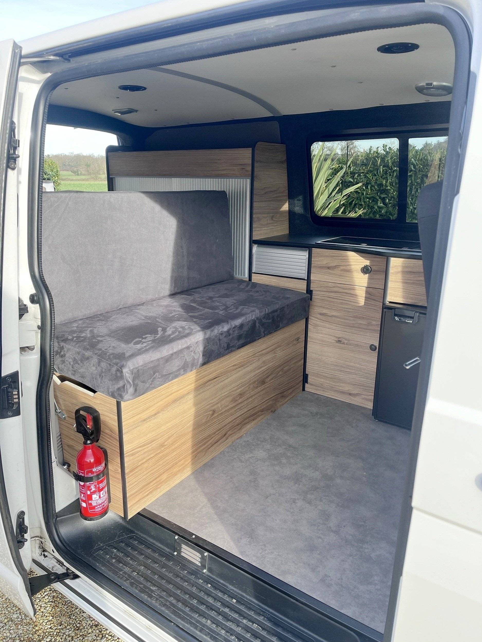 Volkswagen T5 2 l 102 ch