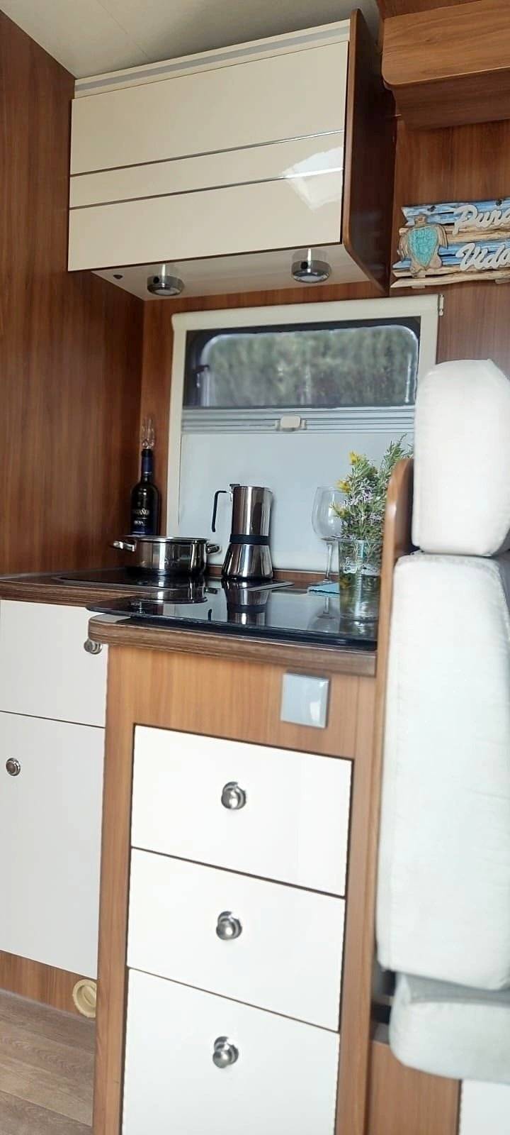 Cocina Renault Rimor Katamarano 3 - Yescapa