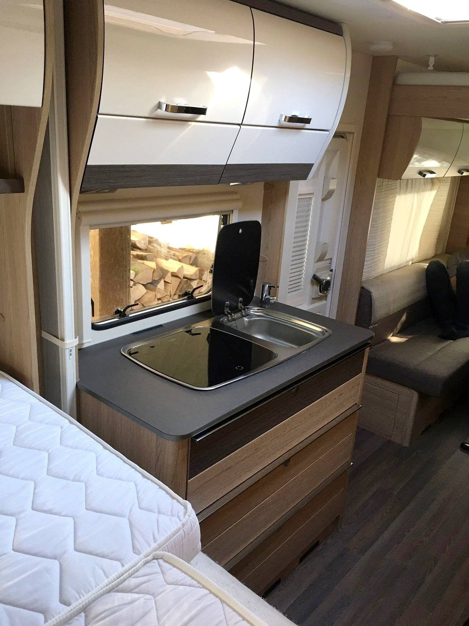 Bürstner Averso Plus