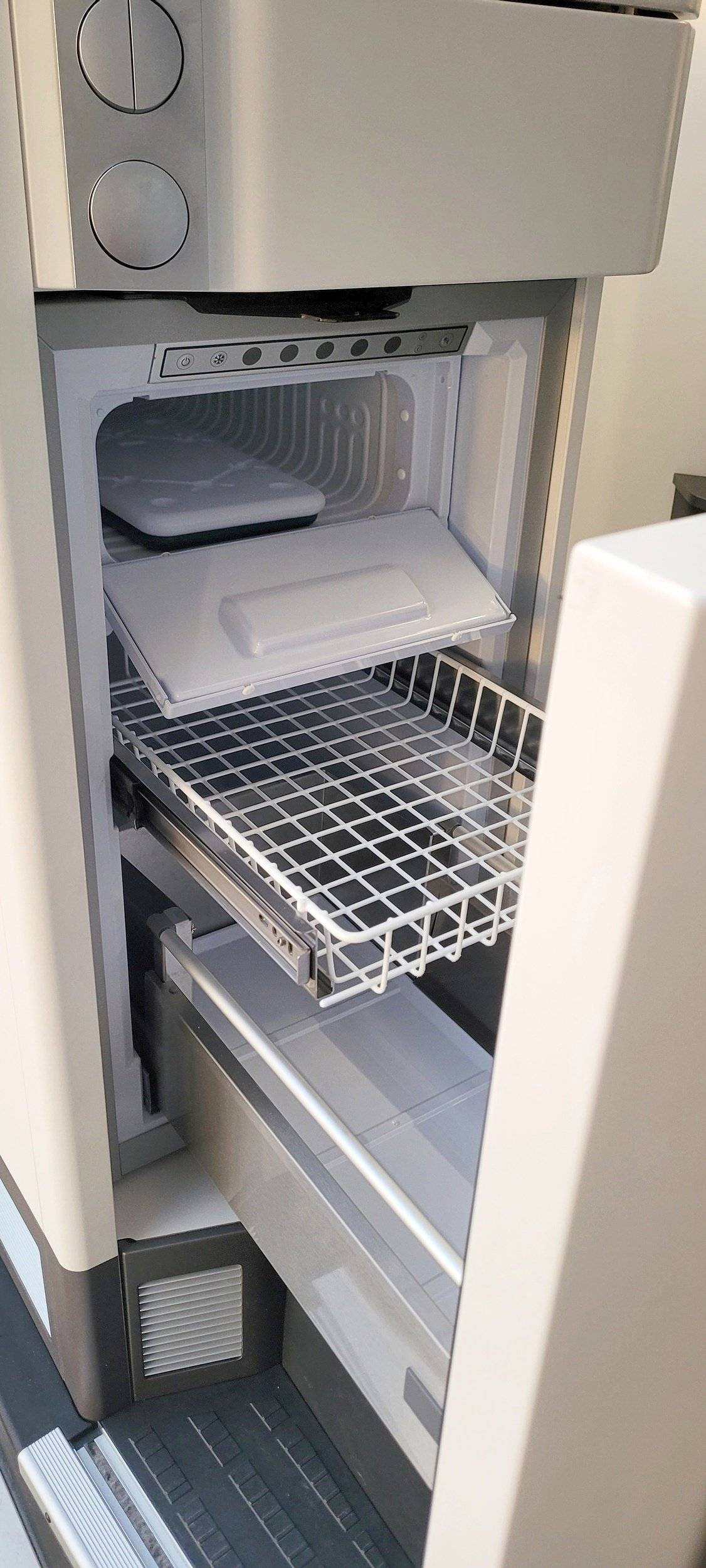 Volkswagen Volkswagen Grand California 600