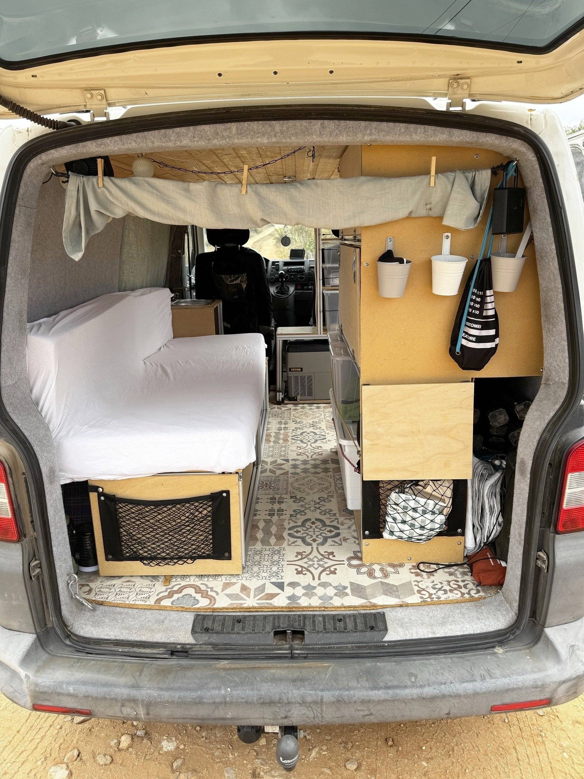 Volkswagen T5 2 l 84 ch