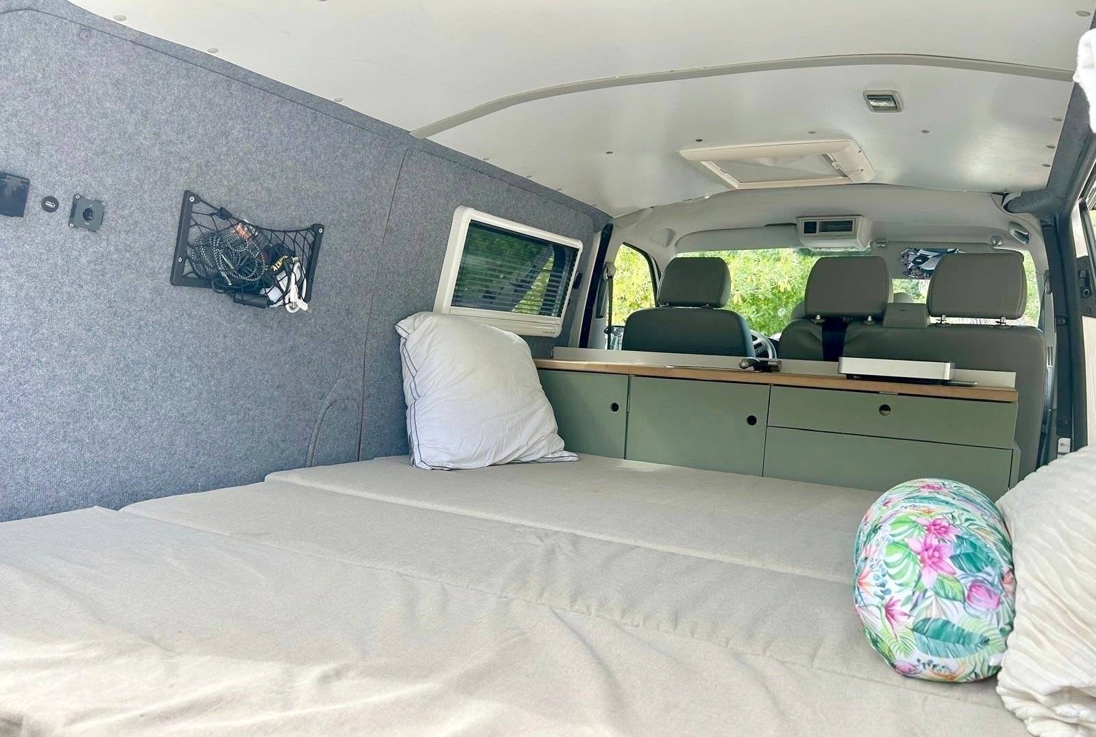 Volkswagen T5 2 l 140 ch