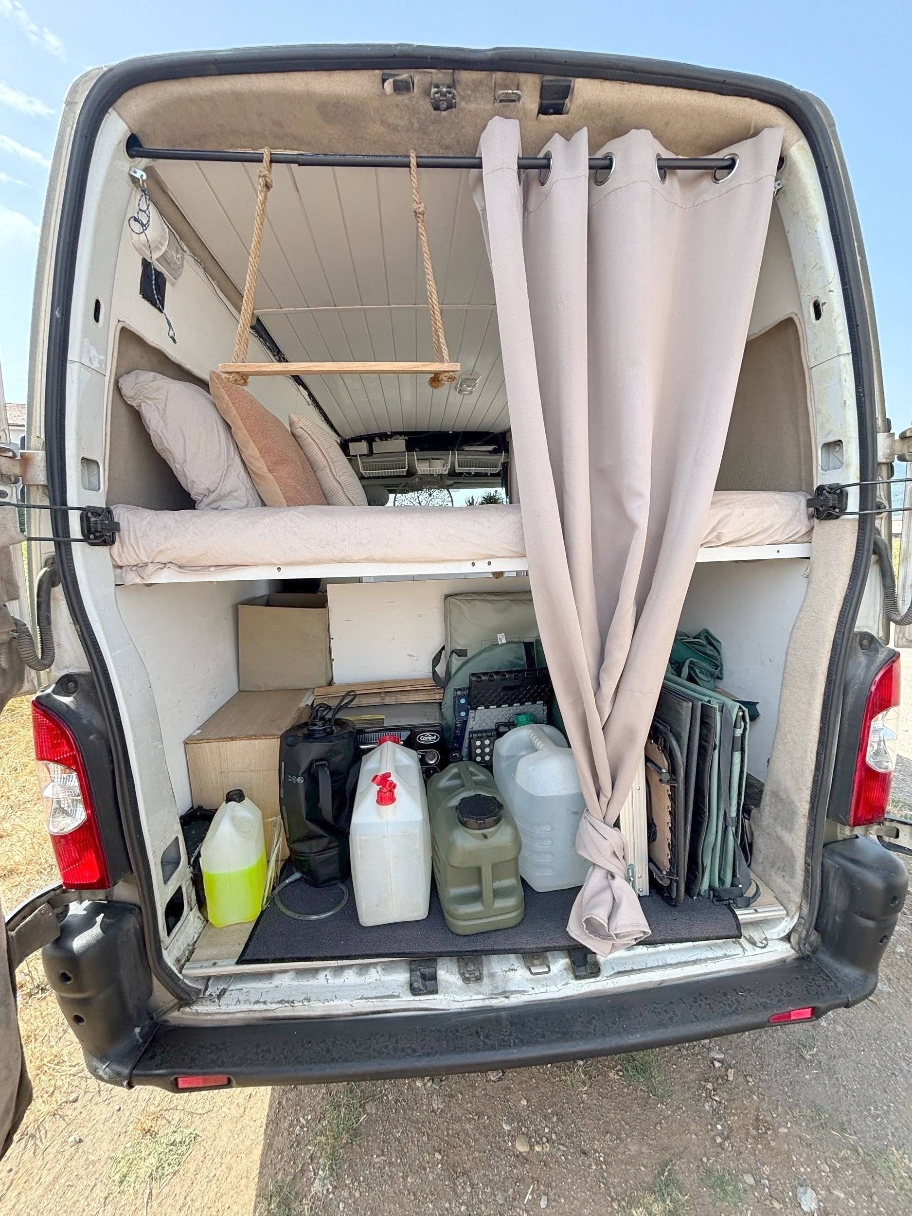 Nissan Interstar
