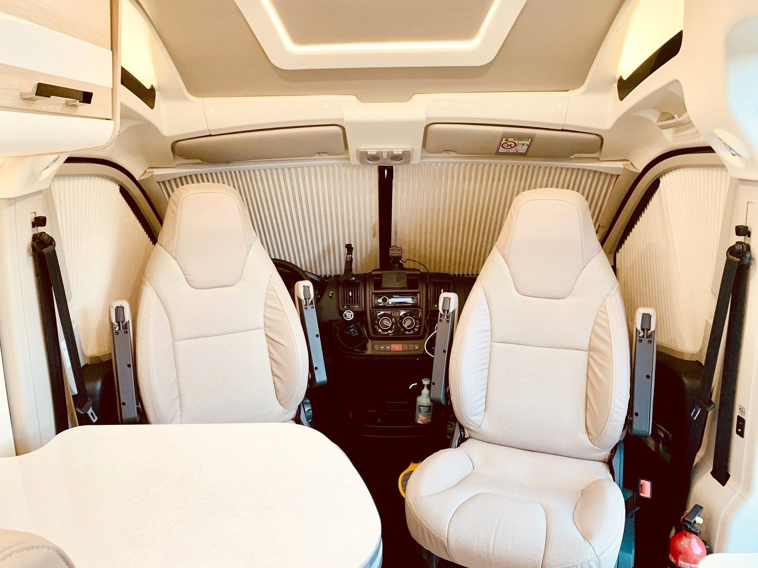 Dinette Fiat 2,3 l 130 ch - Yescapa