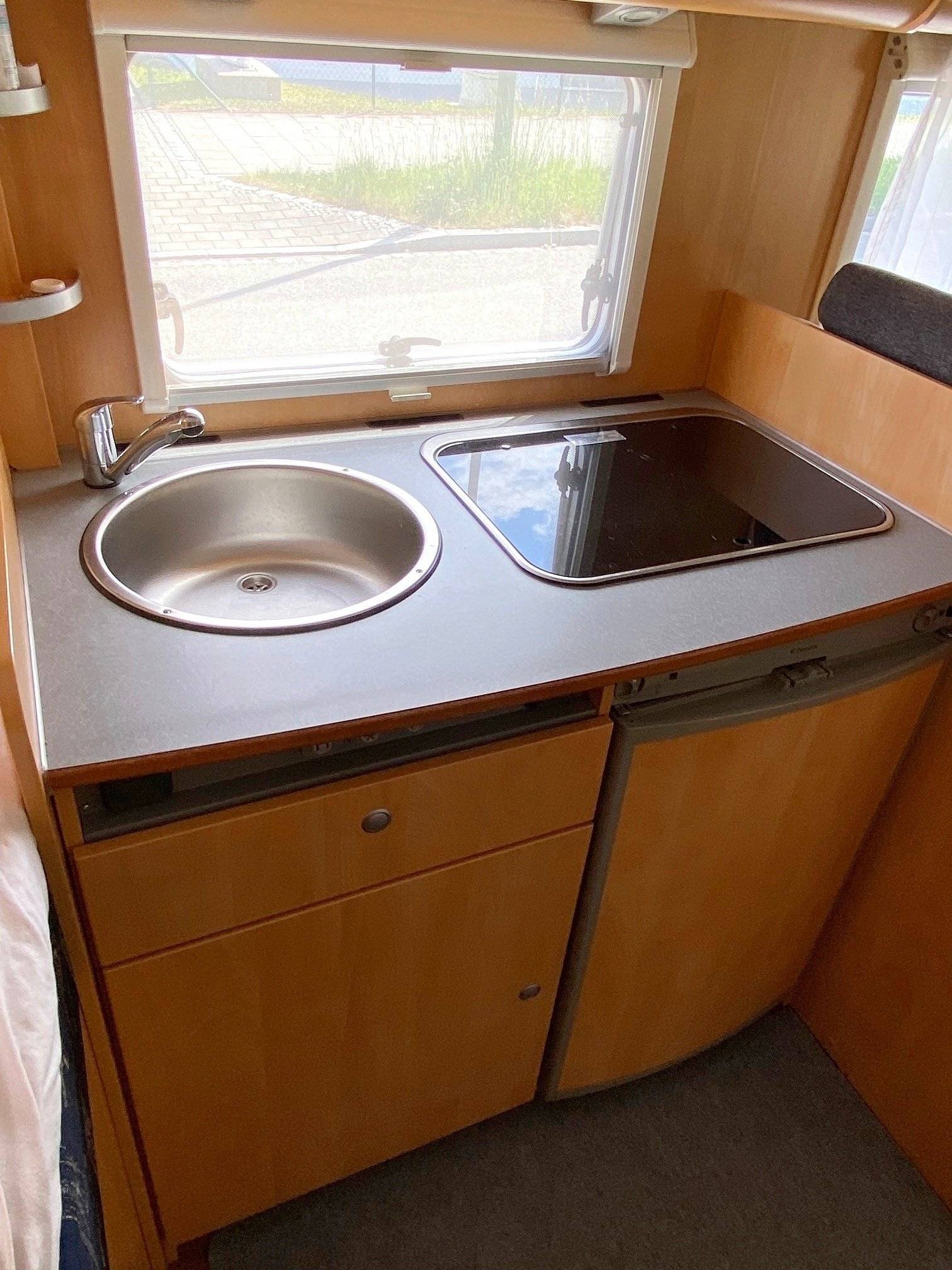 Sunlight ford transit