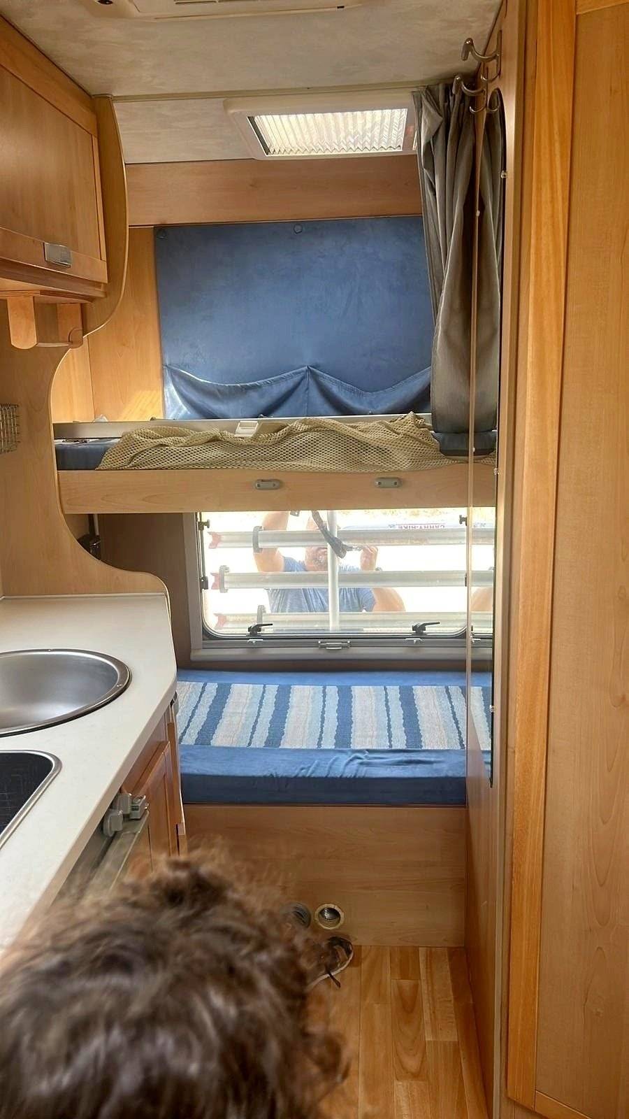 Fahrerbereich Fiat Ducato 2,2 l 100 ch - Yescapa