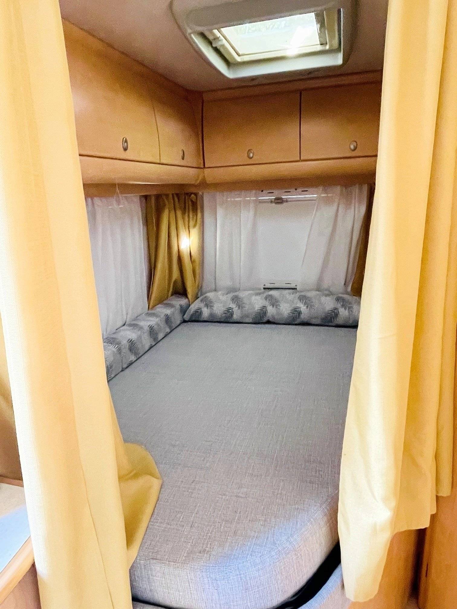 Berth Citroën Citroen Jumper - Yescapa