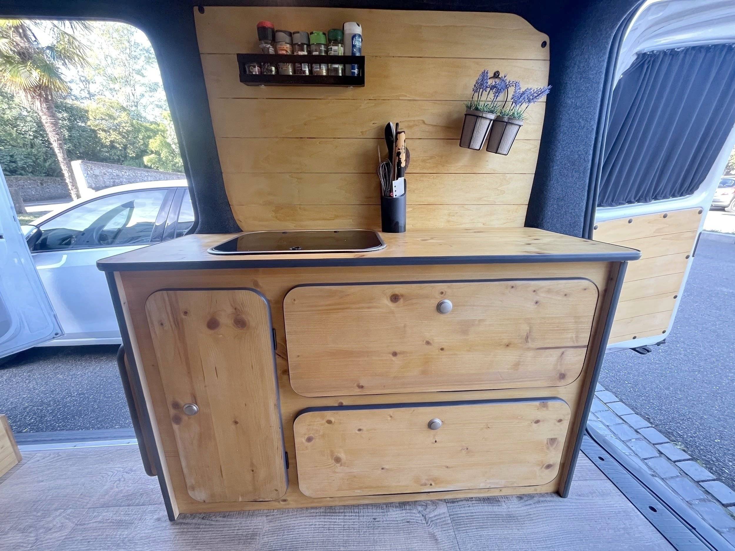 Volkswagen T6 2 l 102 ch
