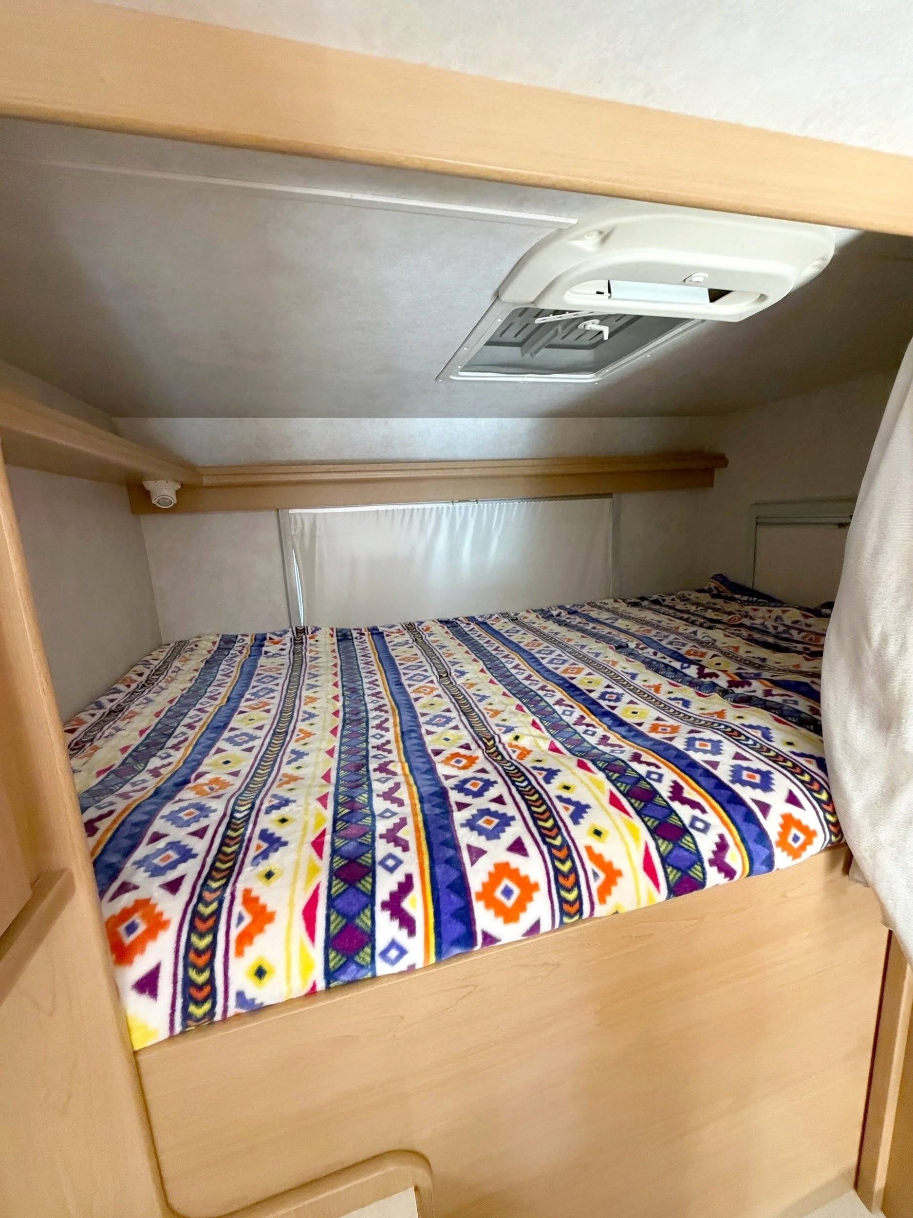 Letti Ford Transit 125 - Yescapa