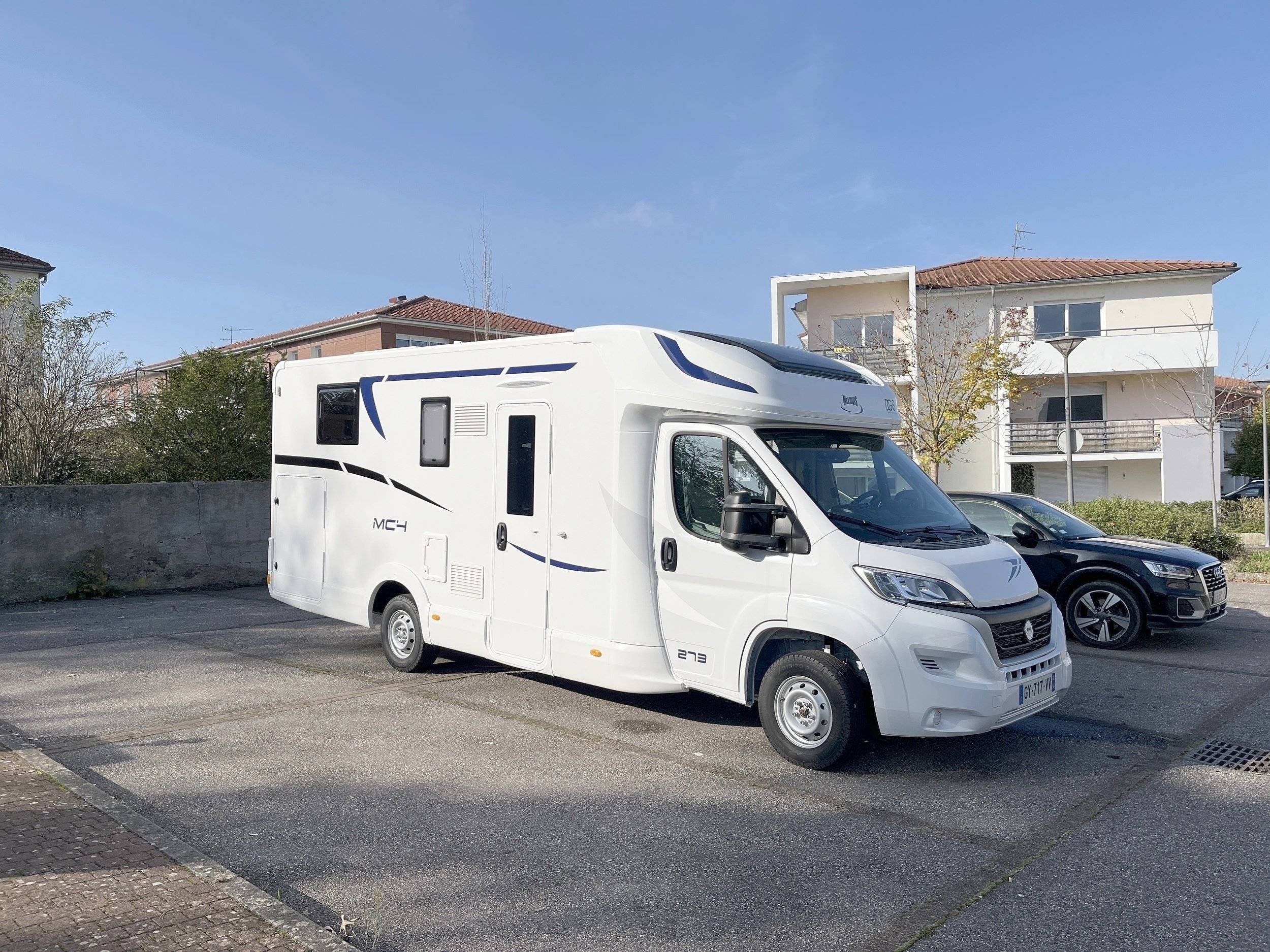 Vista frontale a ¾ Fiat Fiat - Yescapa