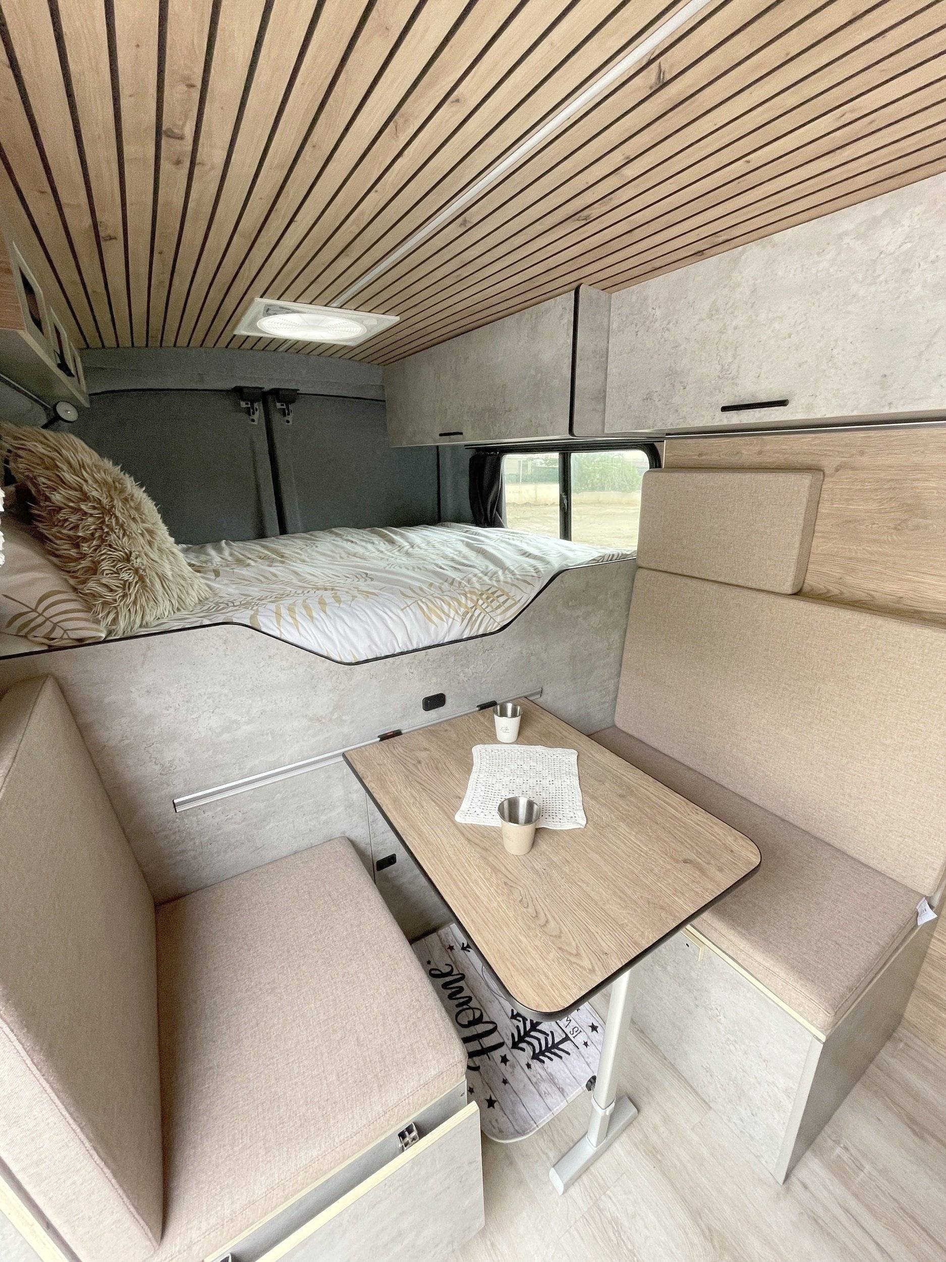 Comedor Ford Transit 125 ch - Yescapa