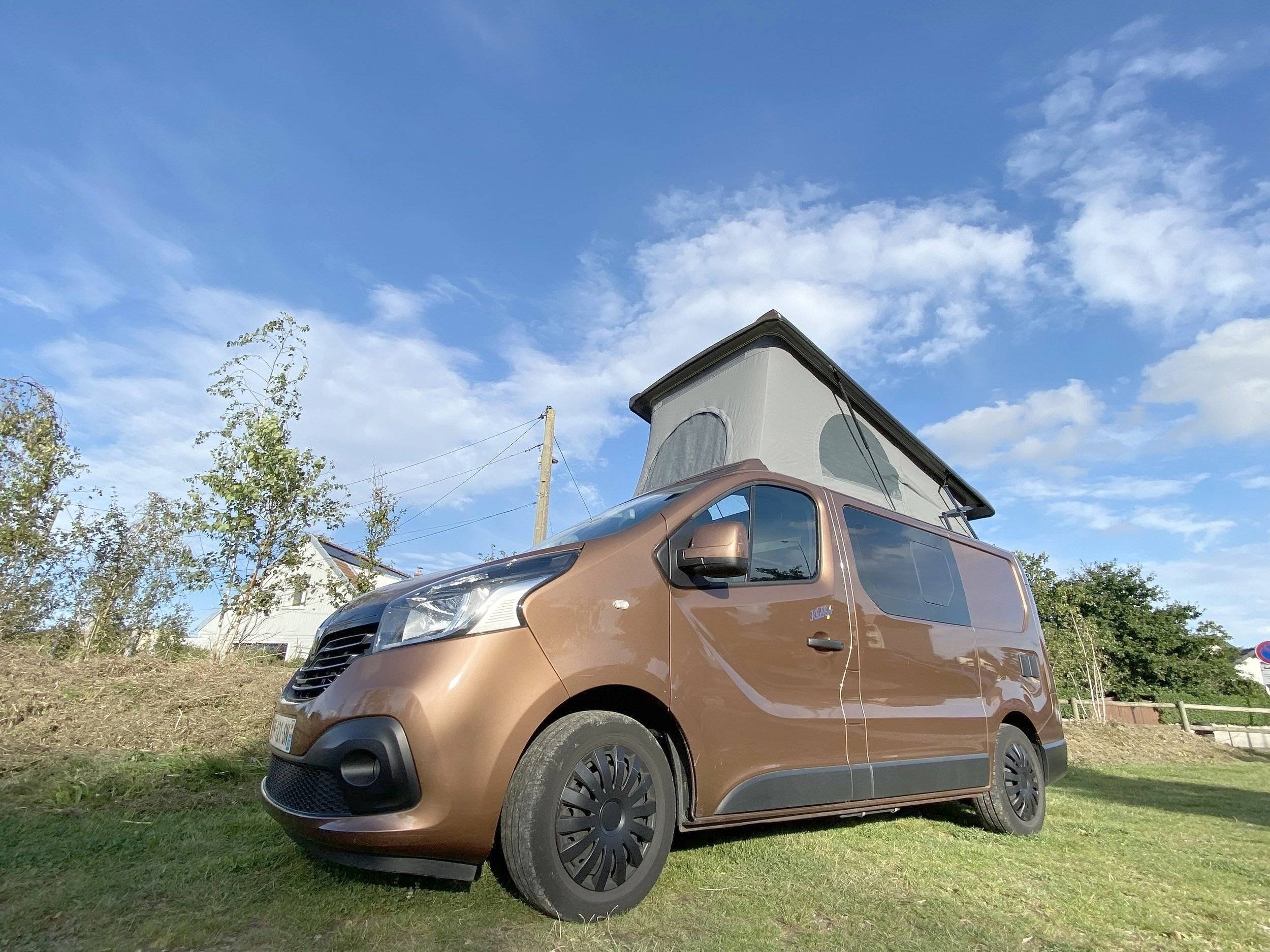 Klubber RENAULT TRAFIC III 1.6 ENERGY DCI 145 TWIN TURBO EU6 L1H1 2.7T
