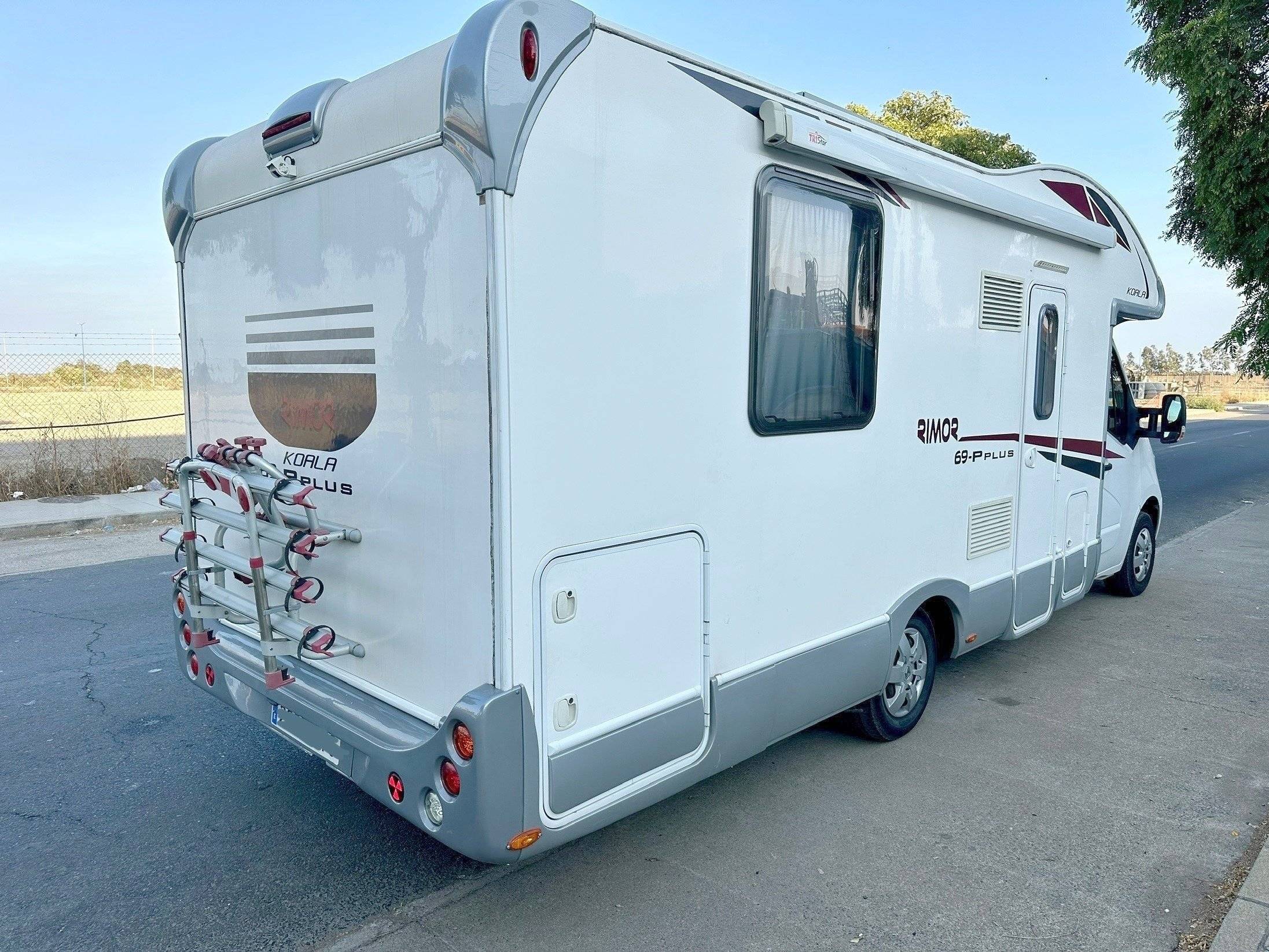 Essecke Renault 2,3 l 125 ch - Yescapa