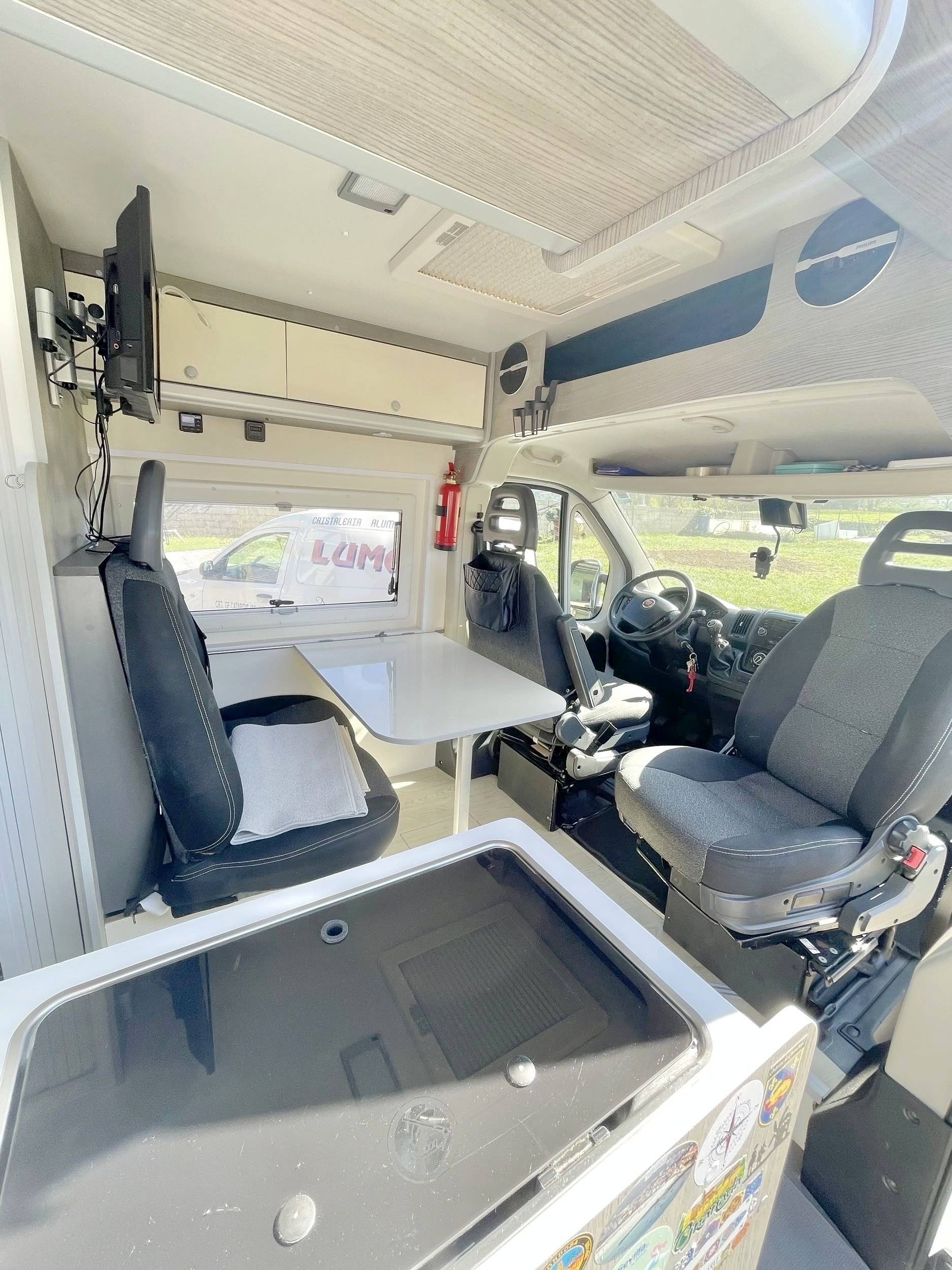 Comedor Fiat Ducato 2,3 l Multijet 130 ch. - Yescapa