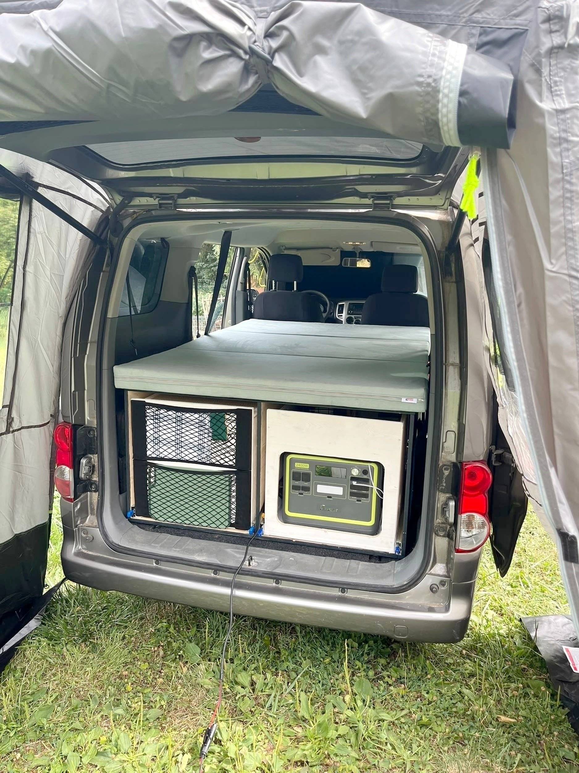 Nissan Env200