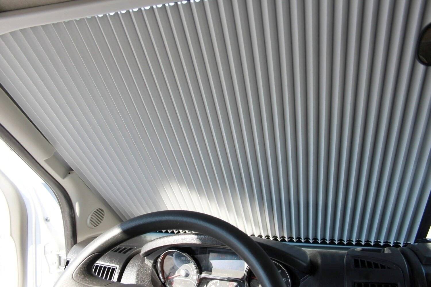 Knaus Live Traveller 600DKG