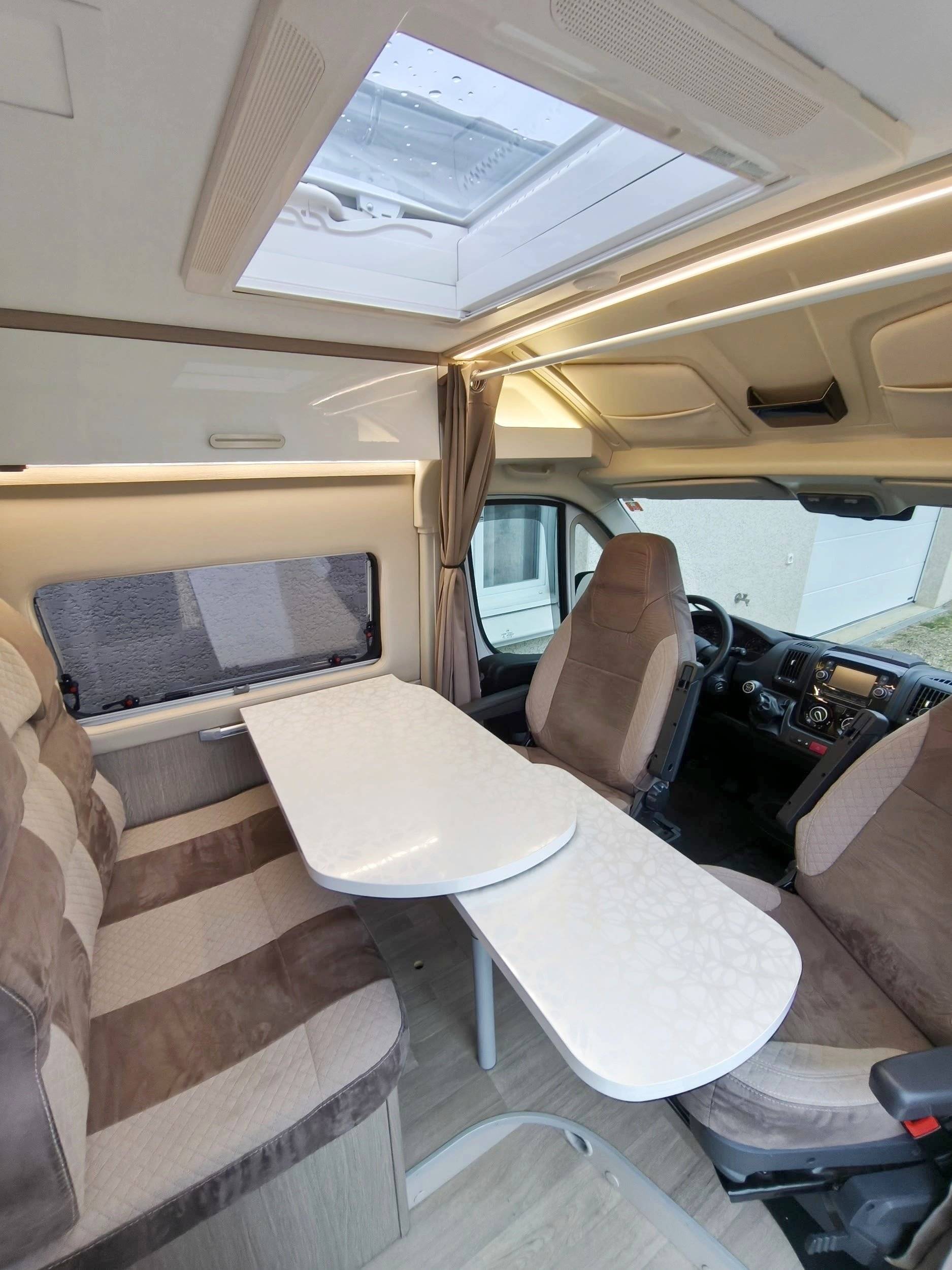 Coin repas Fiat Ducato 2,3 l 140ch - Yescapa