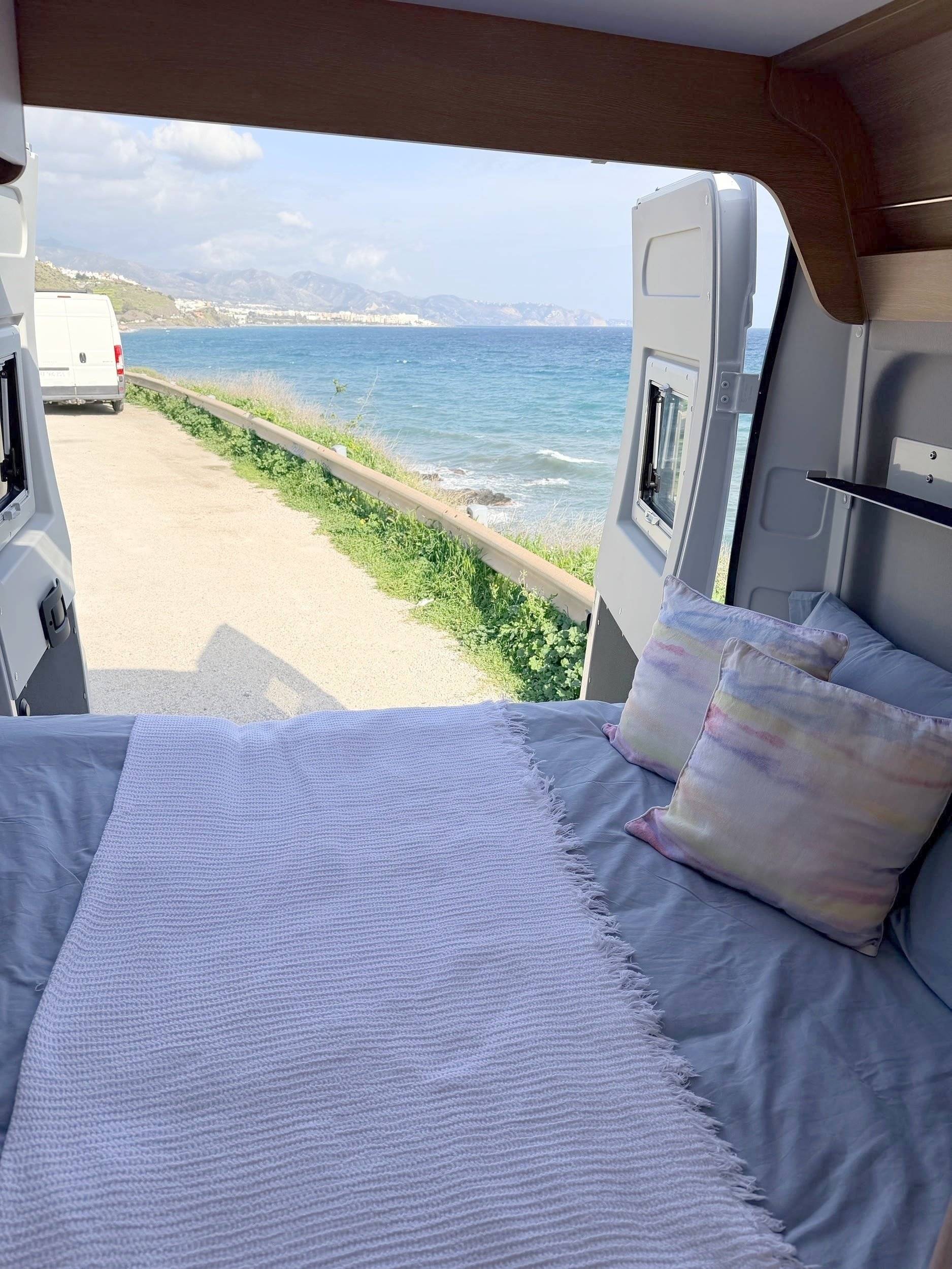 Berth Peugeot Boxer - Yescapa