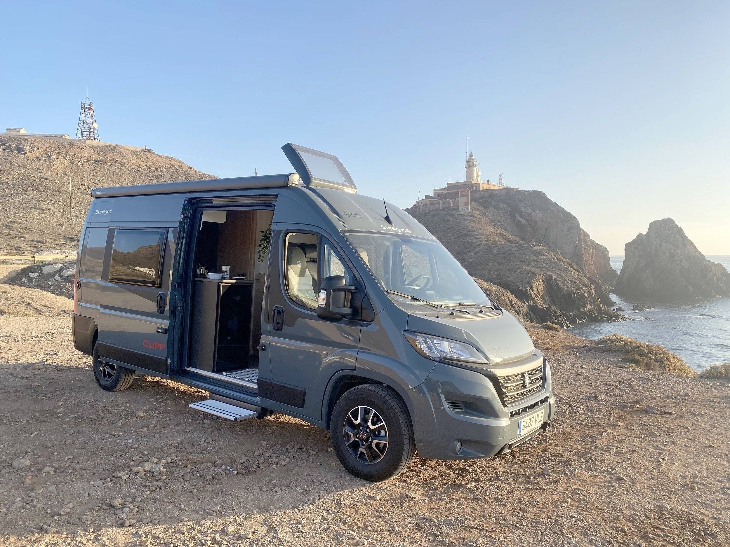 Sunlight Sunlight Cliff Adventure